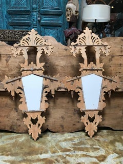 Italian Hand-Carved First Half of the 20th Century Gold Leaf Pine Mirrors, Pair