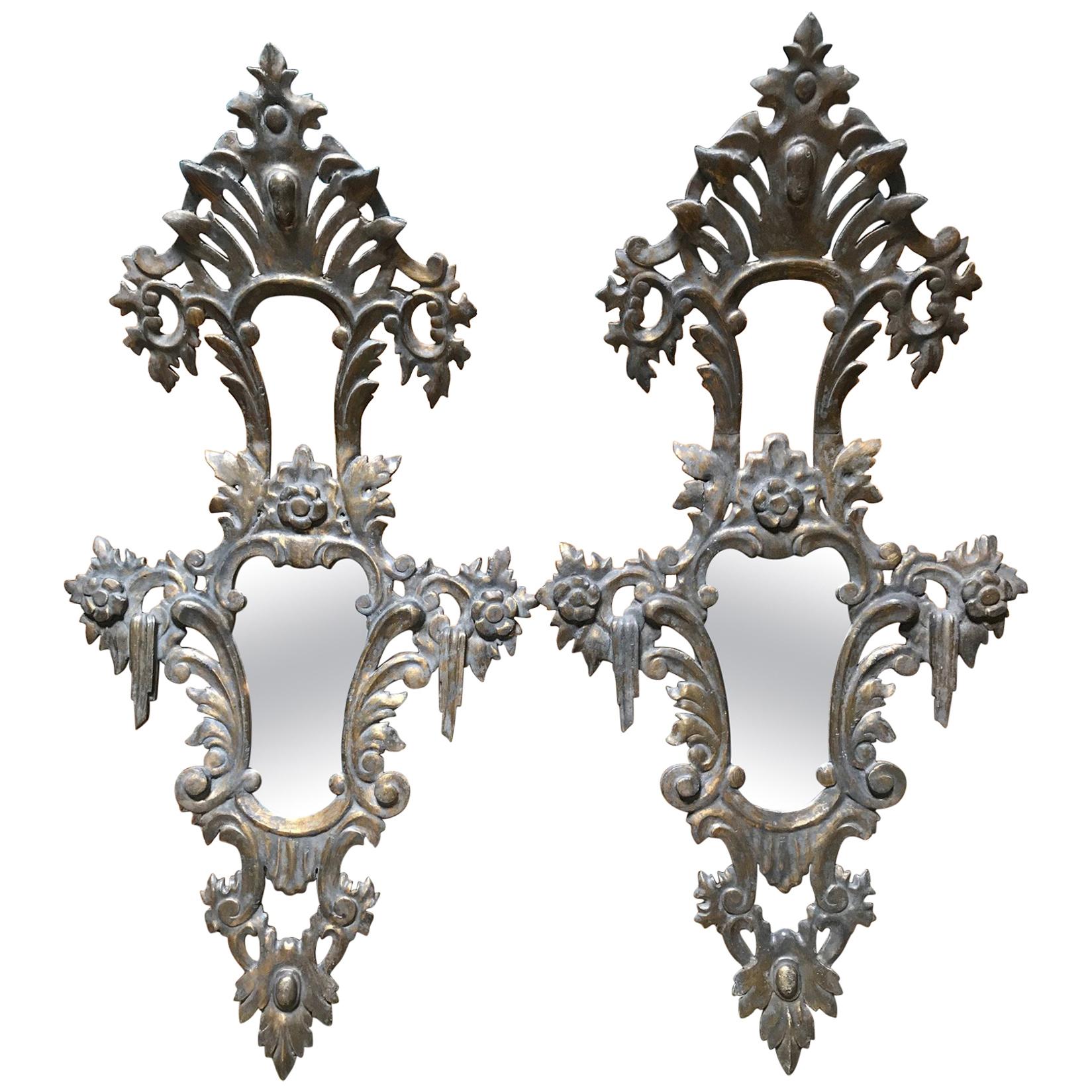 Italian Hand-Carved First Half of the 20th Century Gold Leaf Pine Mirrors, Pair For Sale