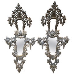Italian Hand-Carved First Half of the 20th Century Gold Leaf Pine Mirrors, Pair