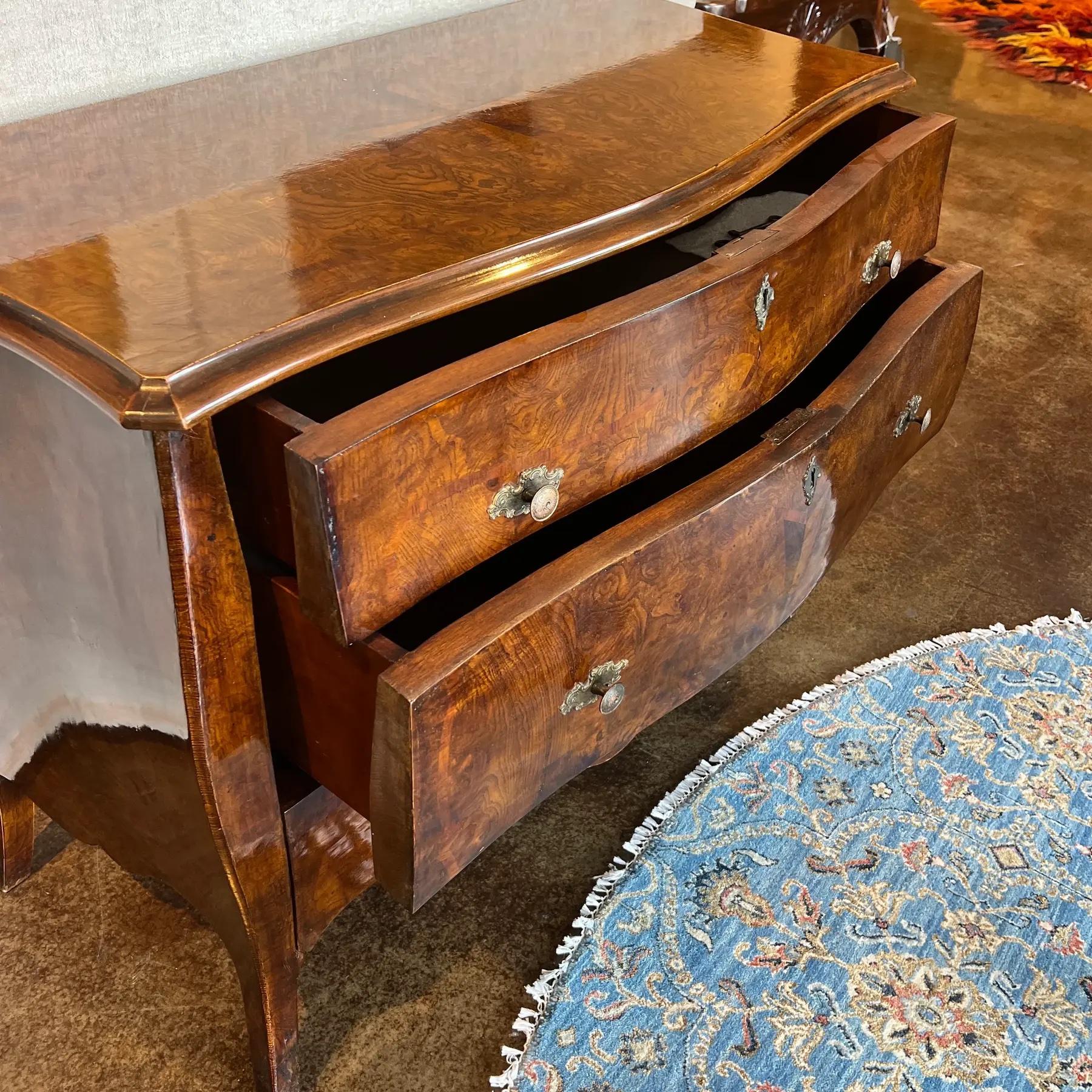 Italian Hand Carved Genoese Baroque Style Commode / Chest of Drawers For Sale 6