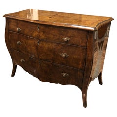 Commodes and Chests of Drawers