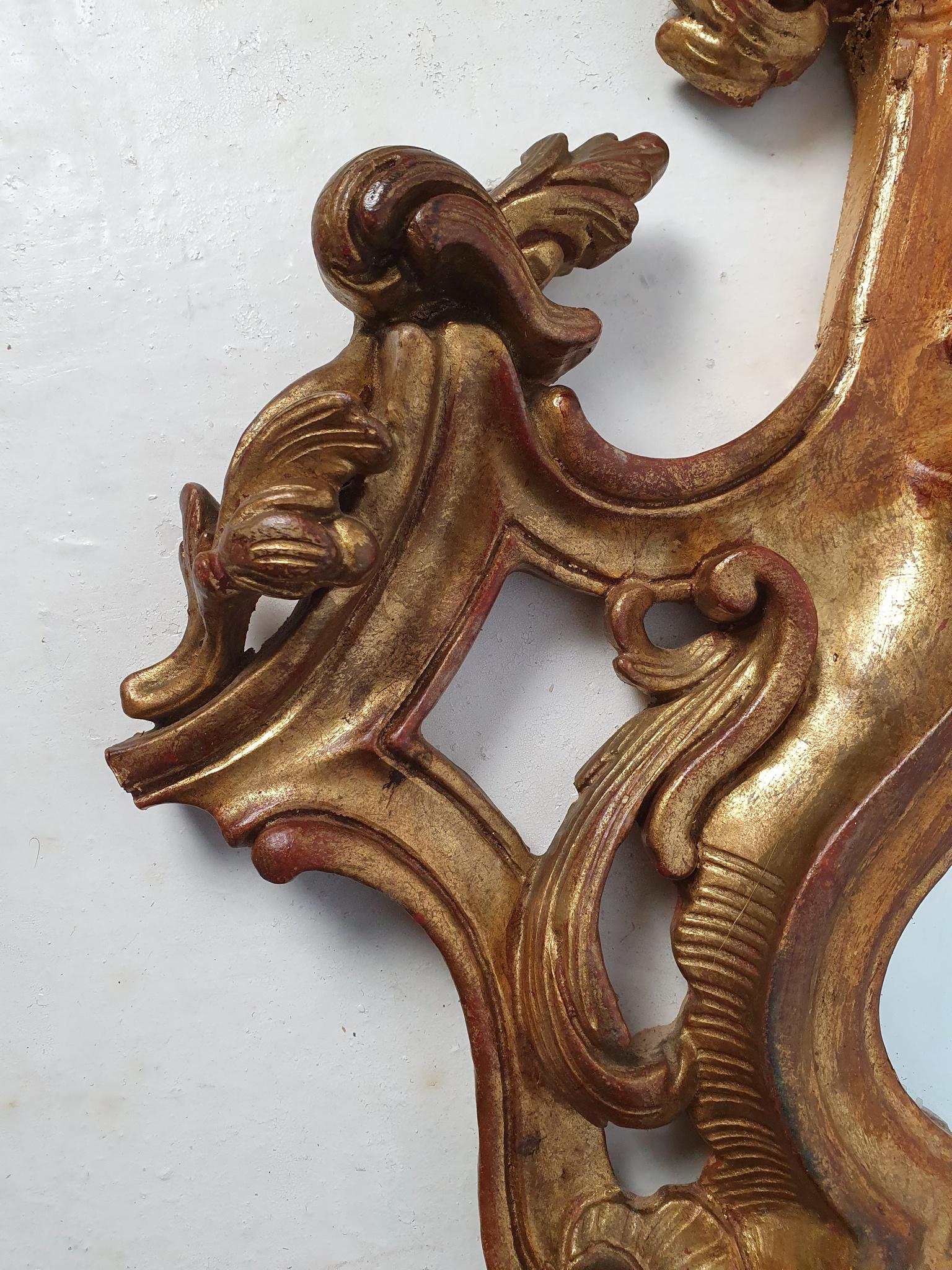 20th Century Italian Hand-Carved Gilded Rococo Mirror For Sale