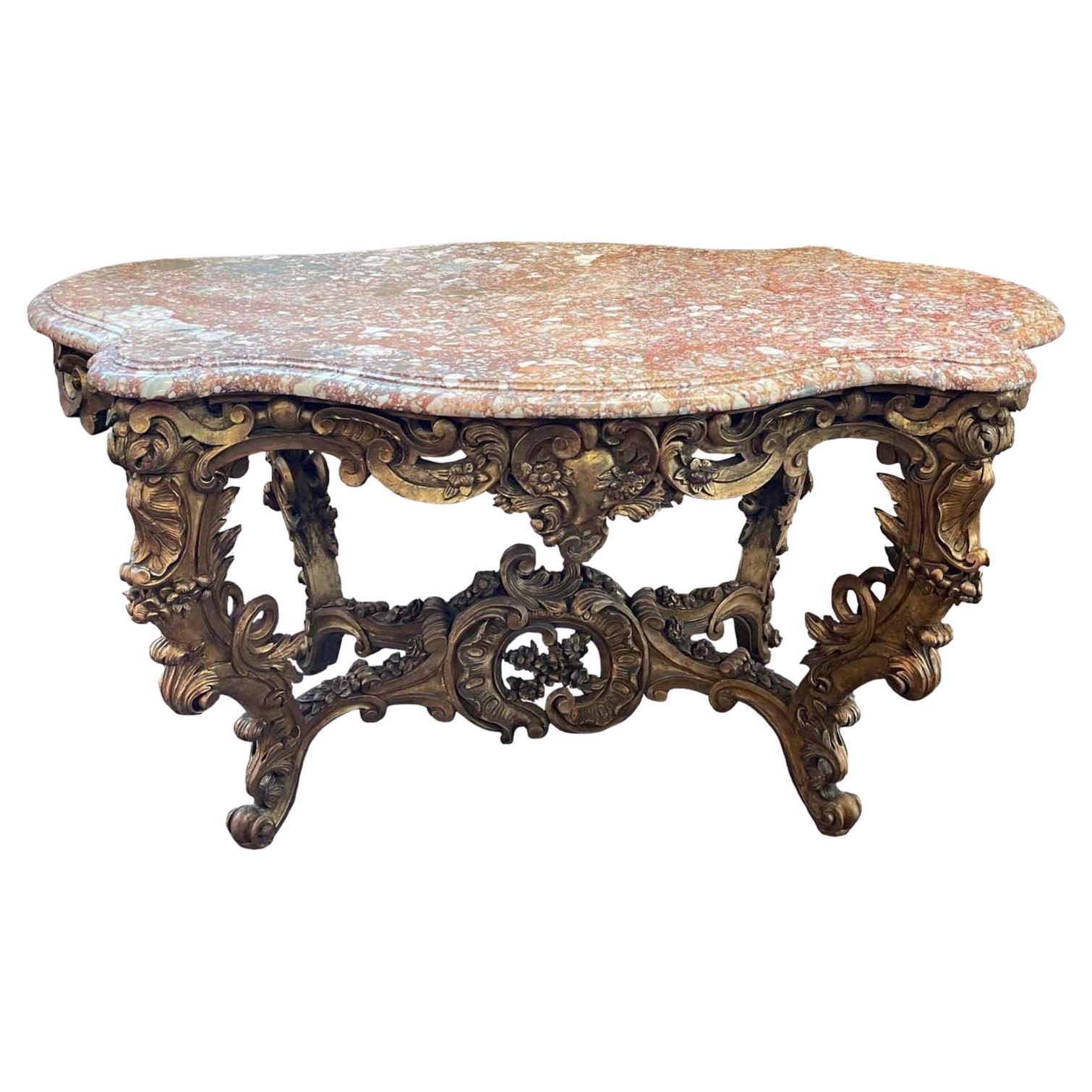 Table centrale italienne en bois doré sculpté à la main avec plateau en marbre