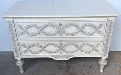 Italian Hand-Carved Tuscan Chest with Laurel Garlands in Antiqued Silver Leaf