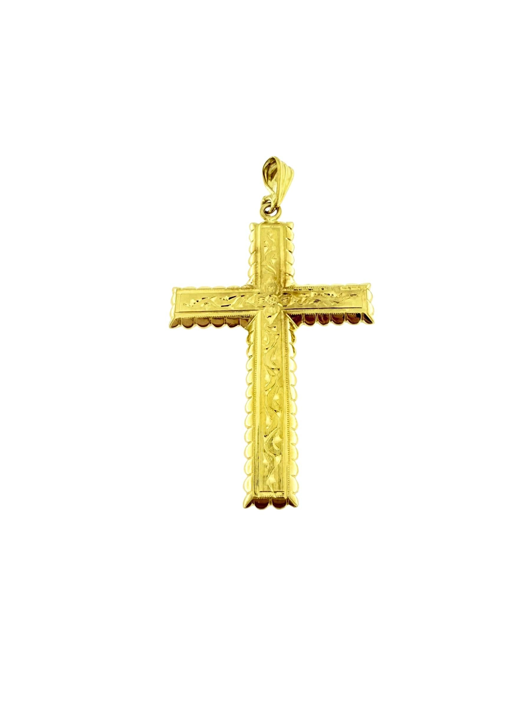 Italian Hand-Carved Yellow Gold Cross with Flowers For Sale 2