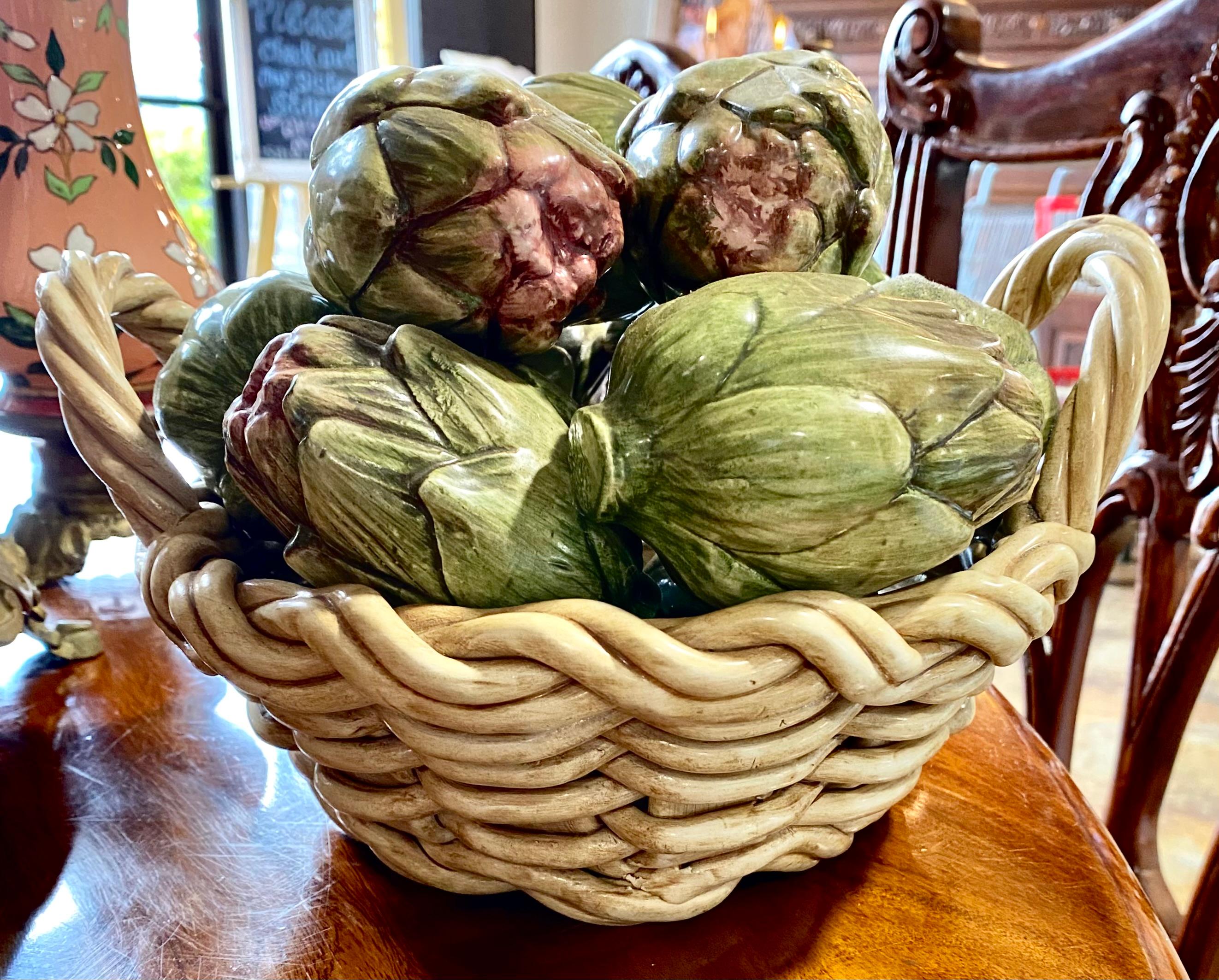 Cesta de cerámica tejida artesanal italiana de alcachofas en venta 5