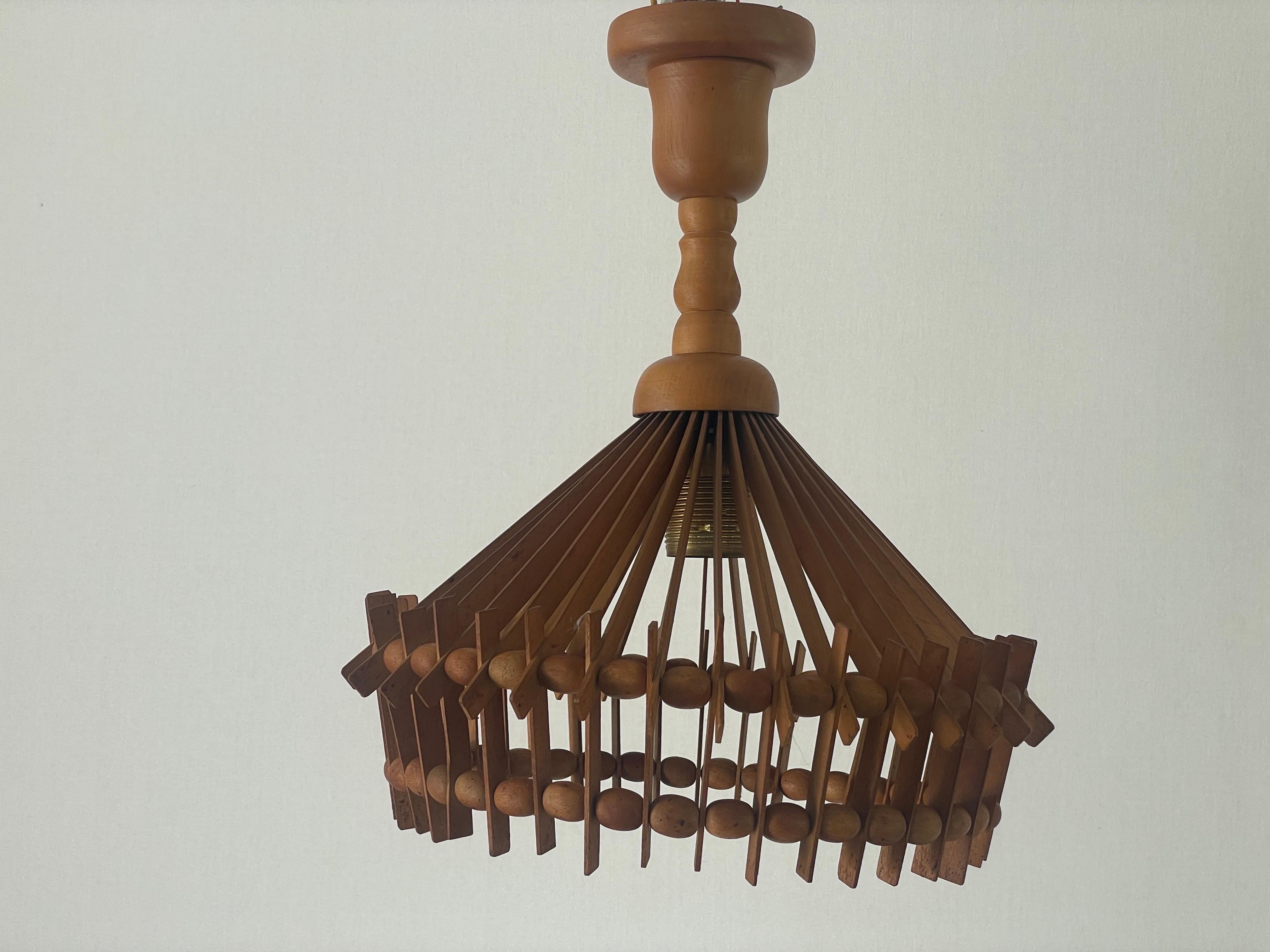 Paire de lampes suspendues en Wood Wood, 1960, Italie en vente 3