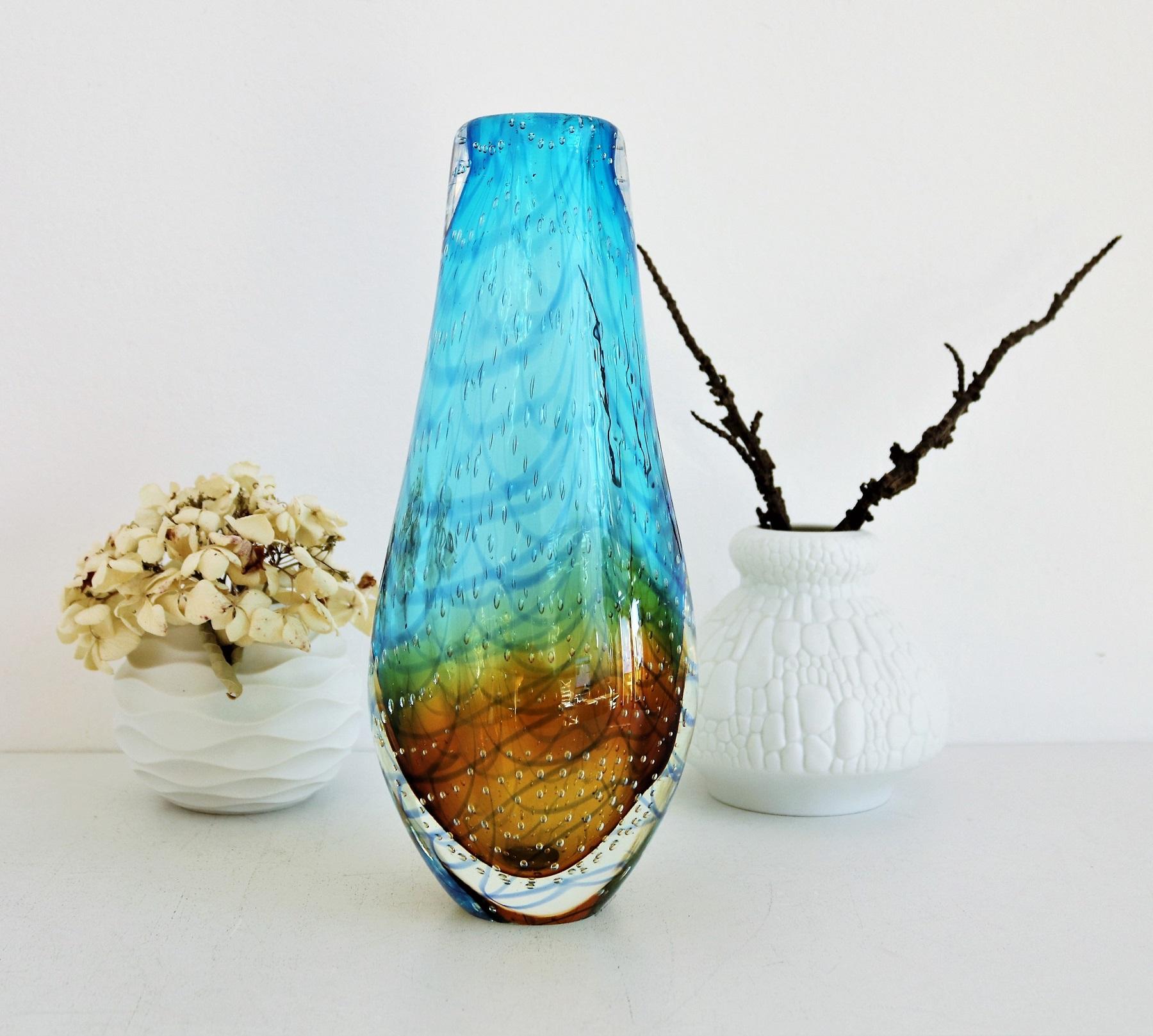 Mid-Century Modern Italian Hand-Crafted Sommerso Murano Glass Flower Vase