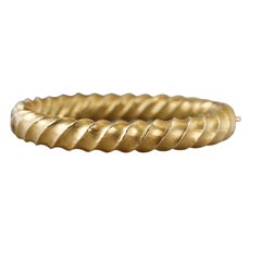 Italian Hand Hammered Yellow Gold Twisted Bangle Bracelet