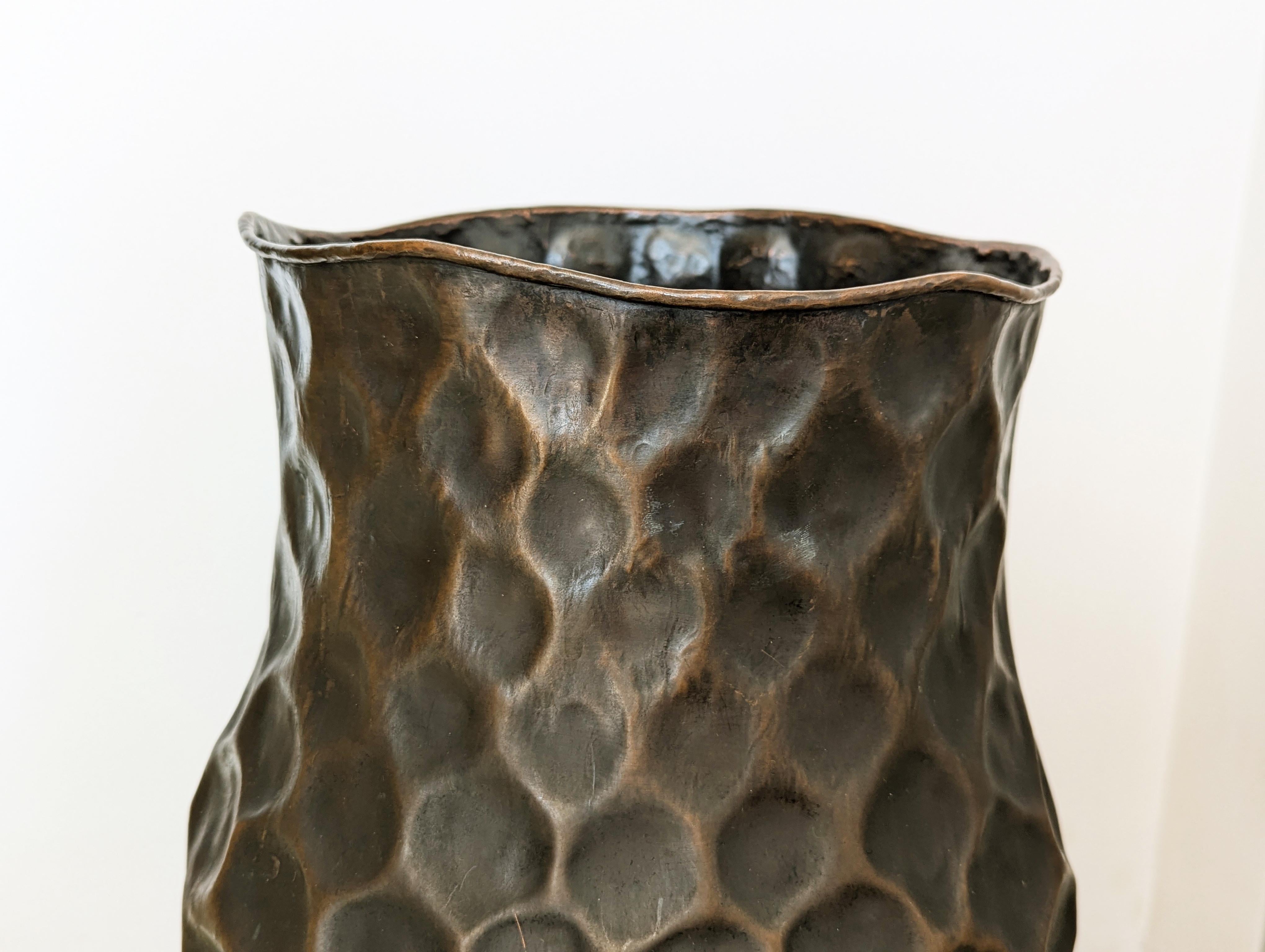 Italian hand made 1950s sculptural copper umbrella stand for Attualità Casa Mila For Sale 1