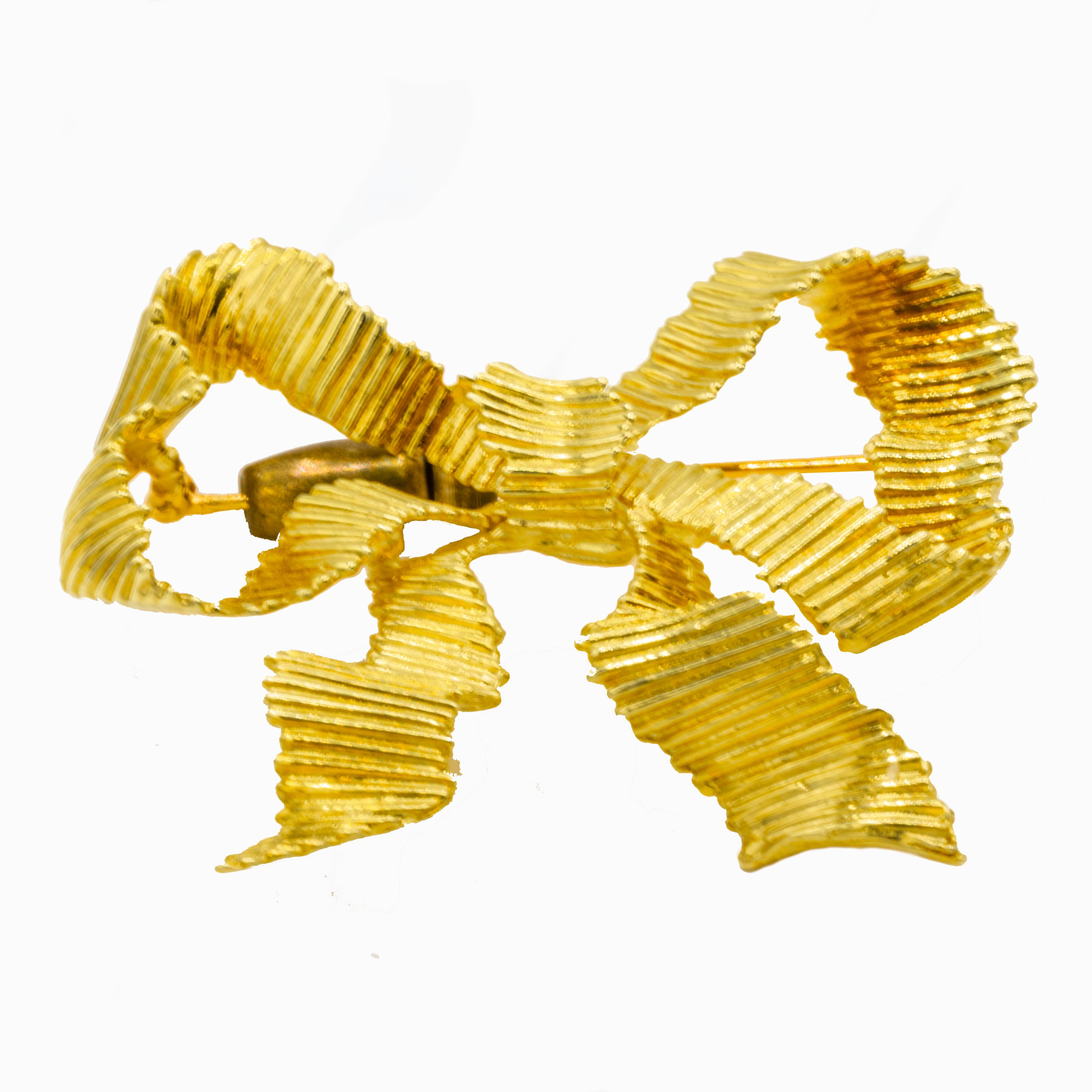 Women's or Men's Italian Handmade Bow 18 Karat Gold Brooch