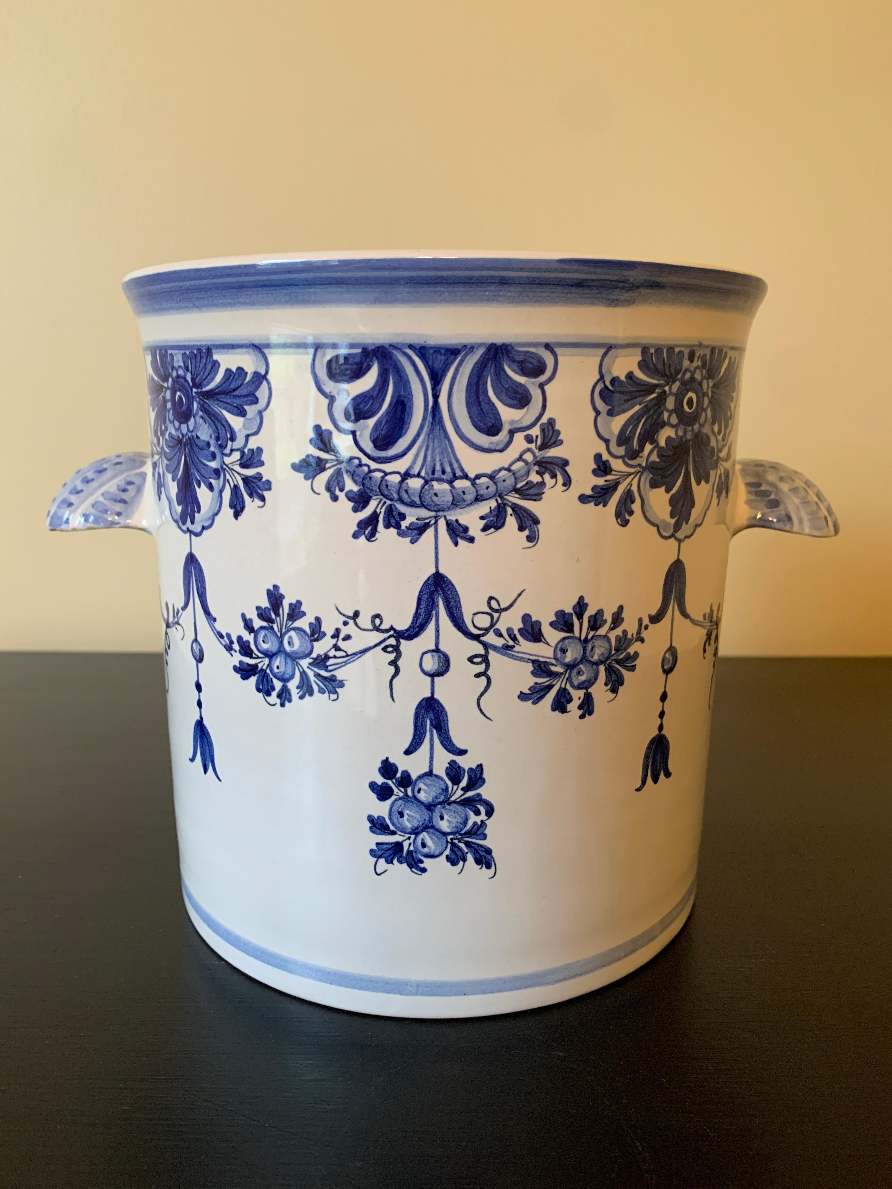 Italian Hand Painted Blue and White Porcelain Ice Bucket For Sale 4
