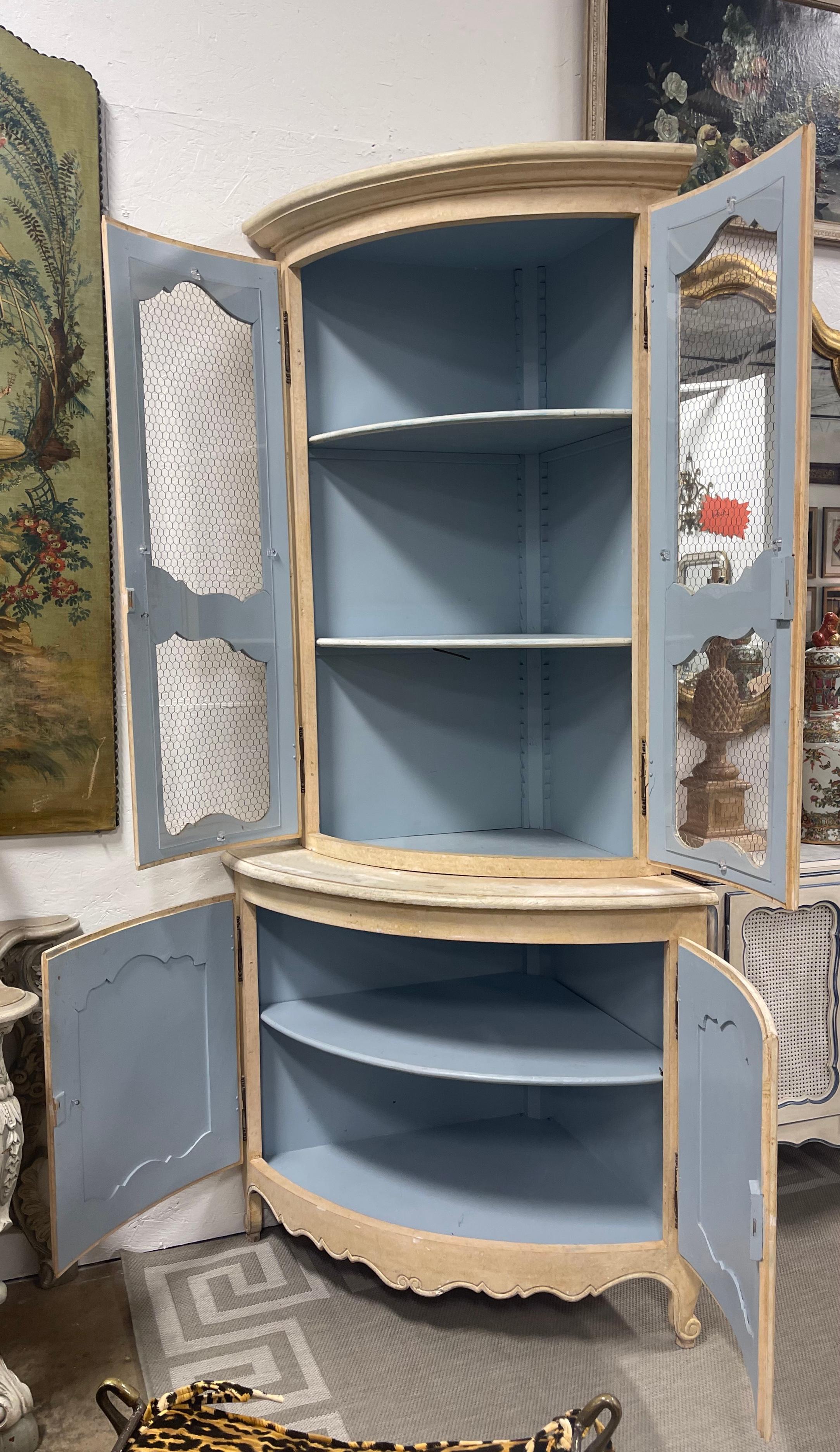 Italian Hand Painted Blue Corner Cabinets with French Styling, Pair In Good Condition In Kennesaw, GA