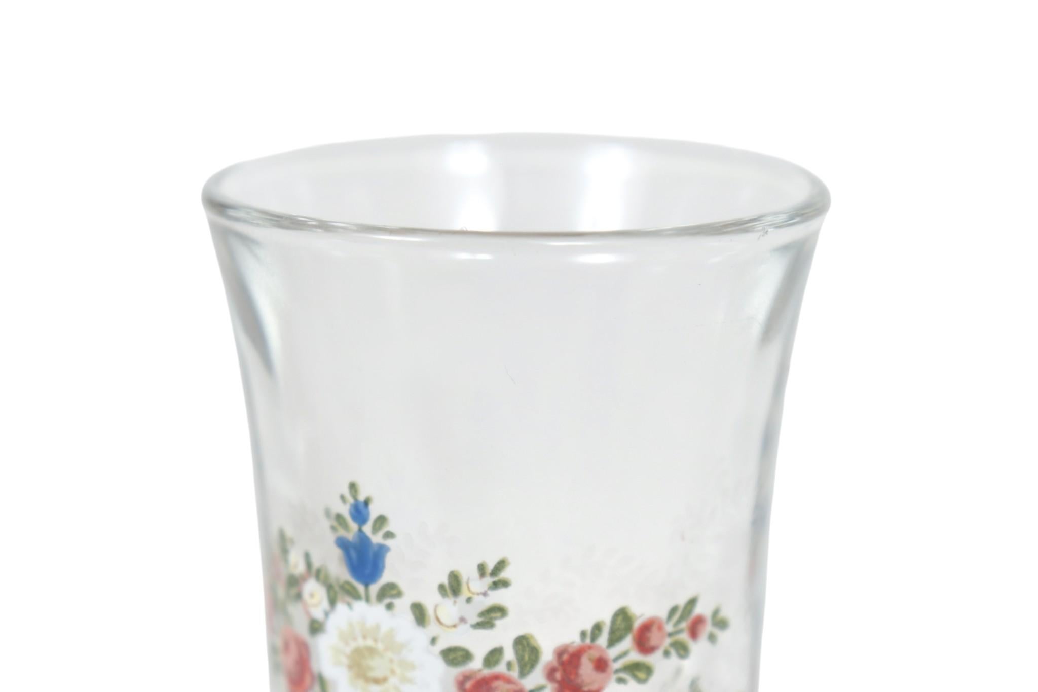 Italienische handgemalte Blumen-Schnapsgläser, 4er-Set im Zustand „Gut“ im Angebot in Bradenton, FL