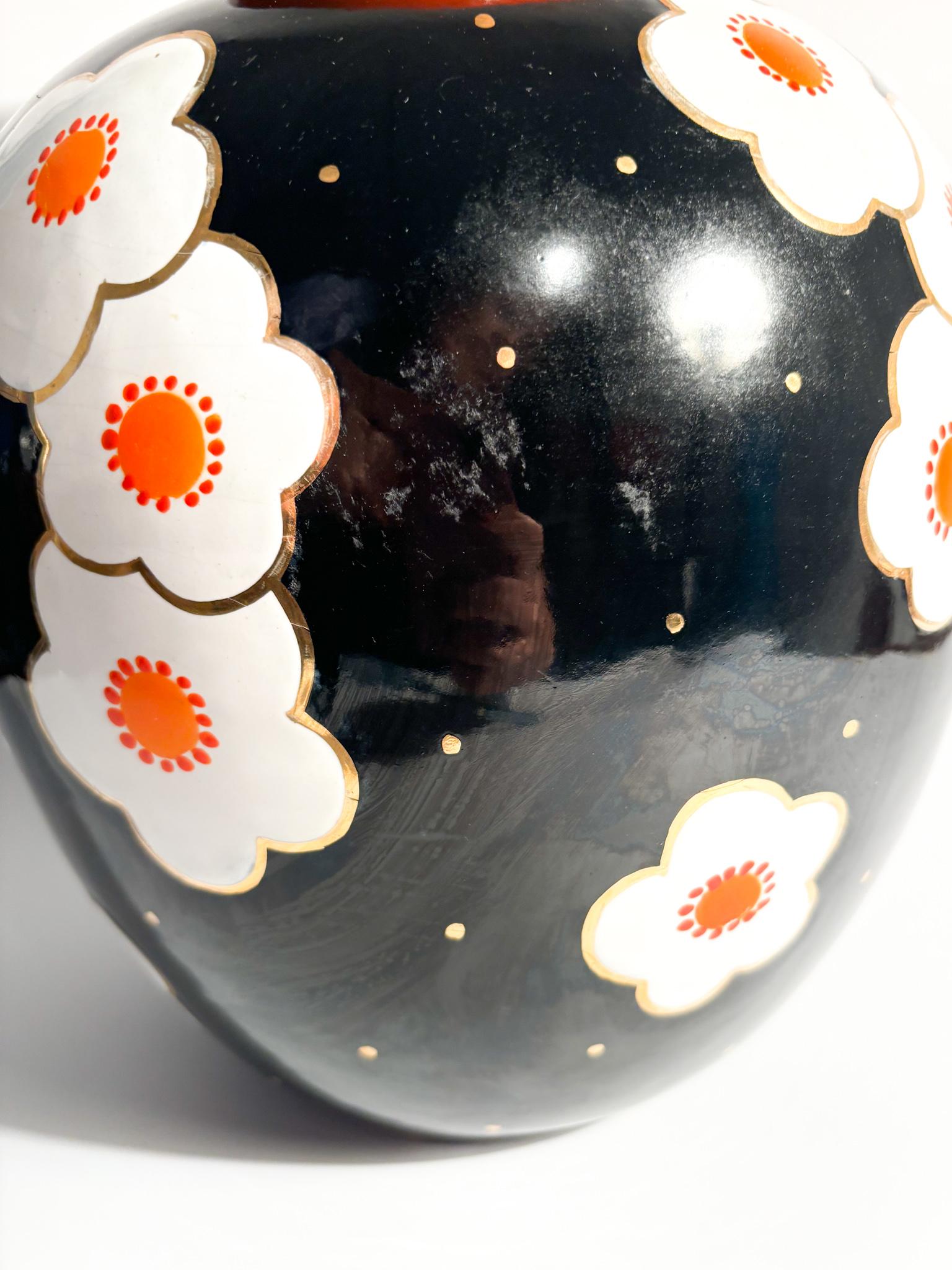 Italian Hand-Painted Perugia Ceramic Vase from the 1950s 8
