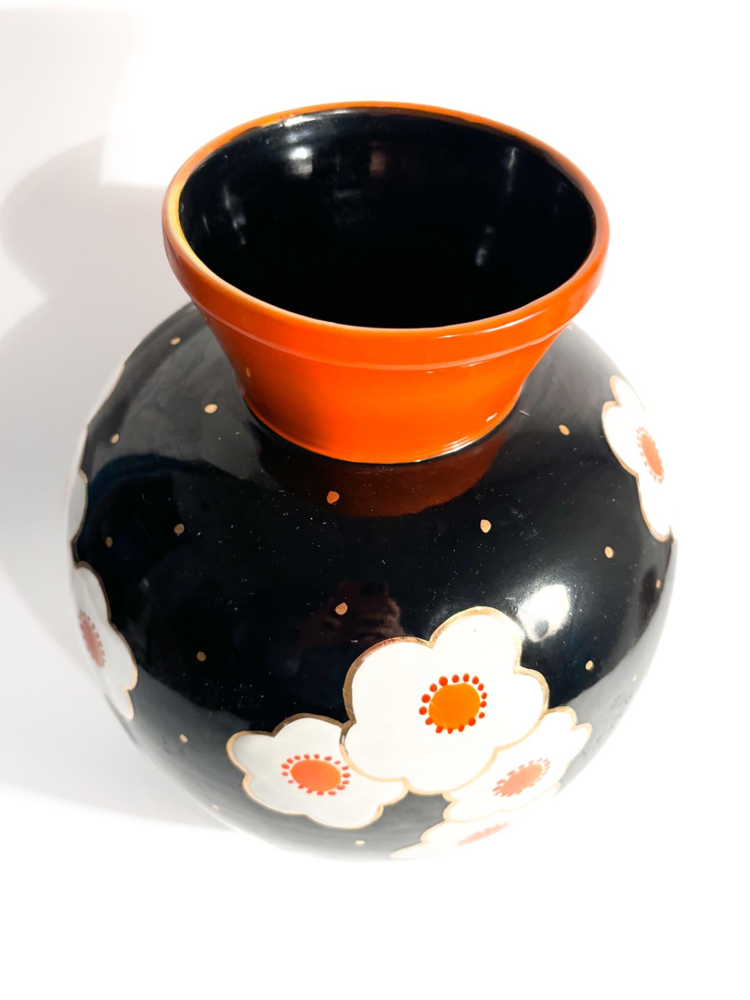 Italian Hand-Painted Perugia Ceramic Vase from the 1950s 1