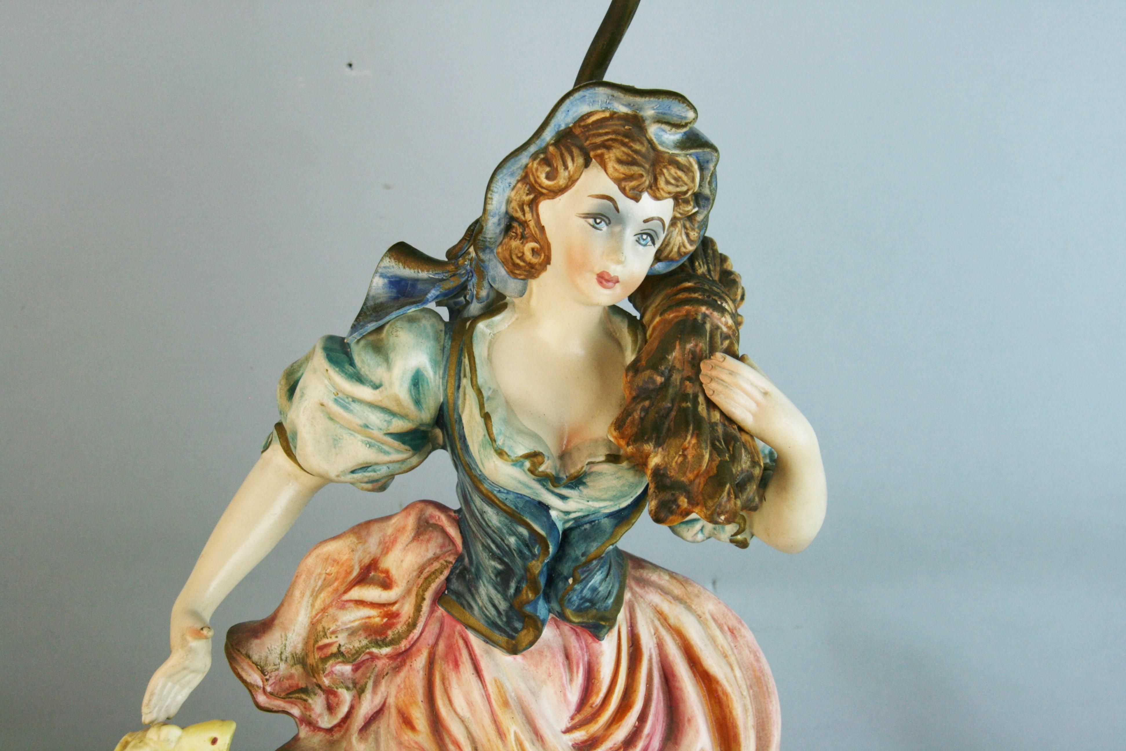 Italienische handbemalte Fasanenfrau und Lammlampe, Italien im Angebot 2