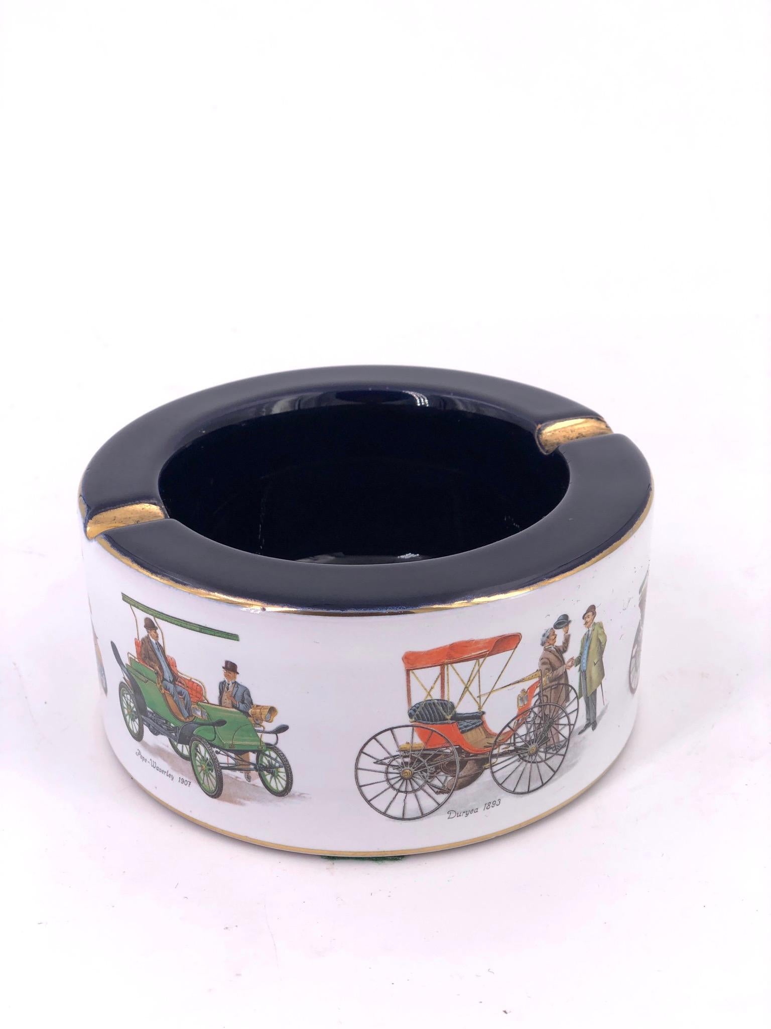 Hollywood Regency Italian Hand Painted Porcelain Ashtray with Antique Cars & Gold Accents For Sale