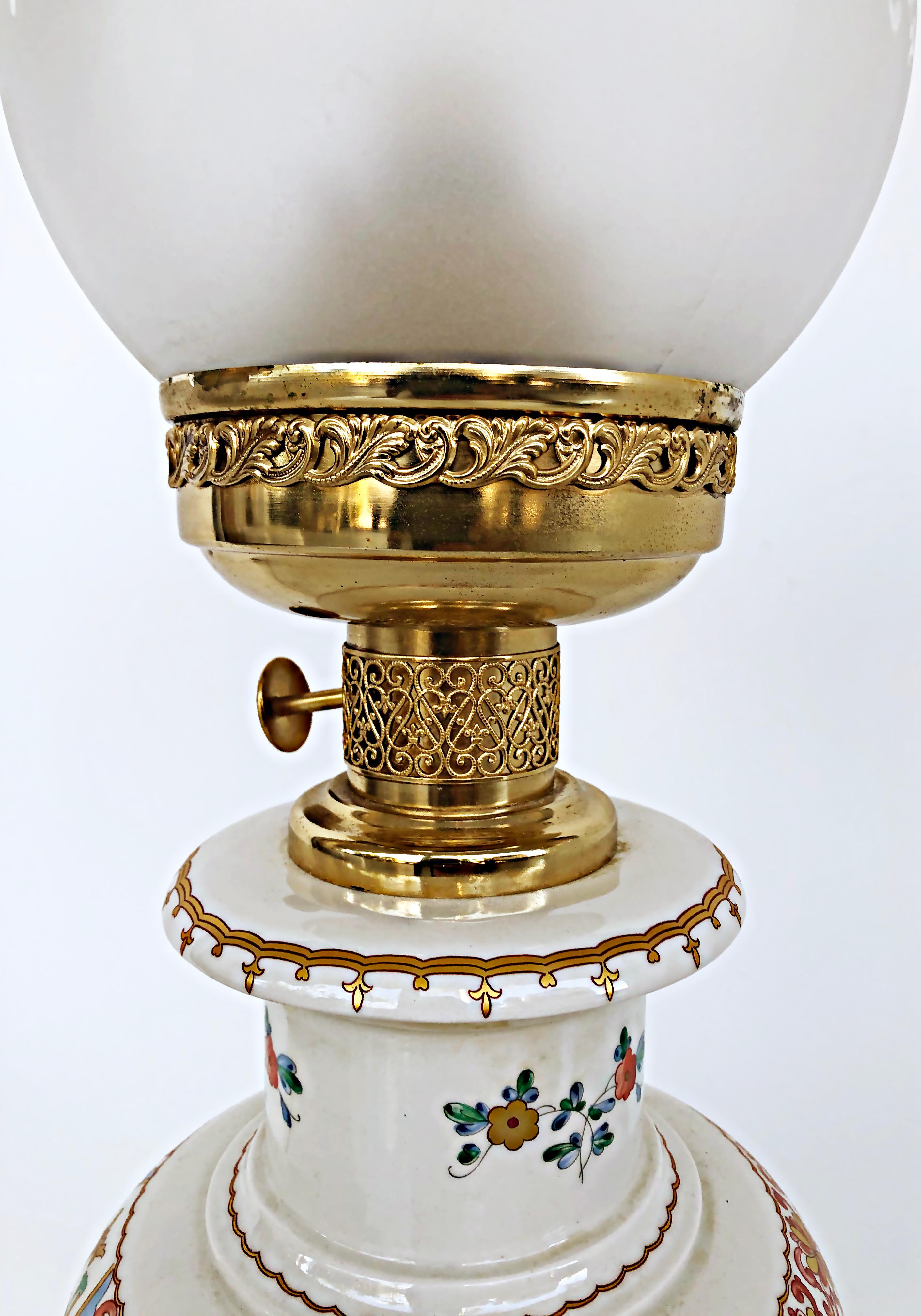 Italian Hand-Painted Porcelain Oil Lamp, Electrified with Etched Glass Shade In Good Condition For Sale In Miami, FL