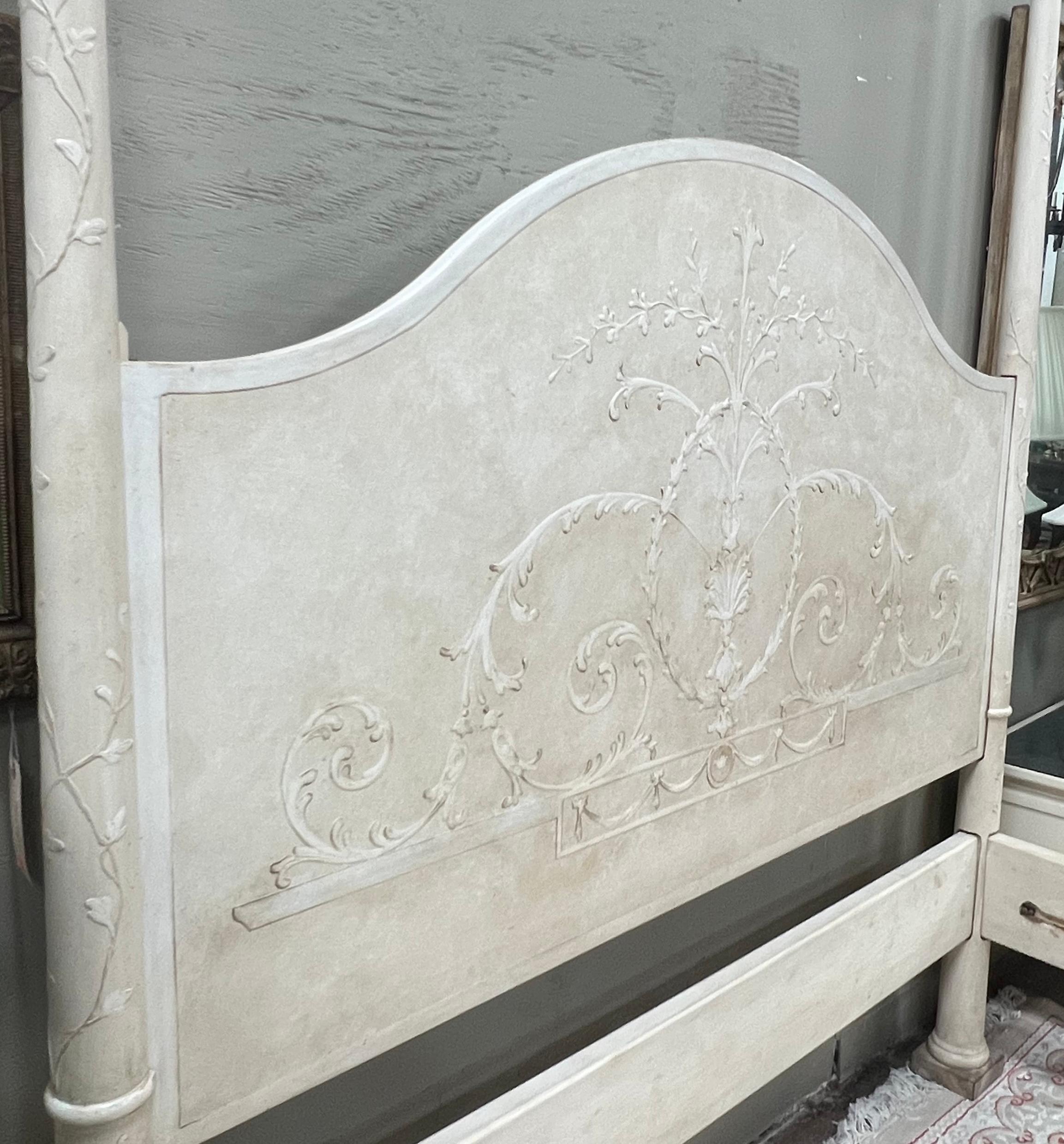 Italian Hand Painted Regency Style Queen Bed W/ Palm Fronds By Patina For Sale 1