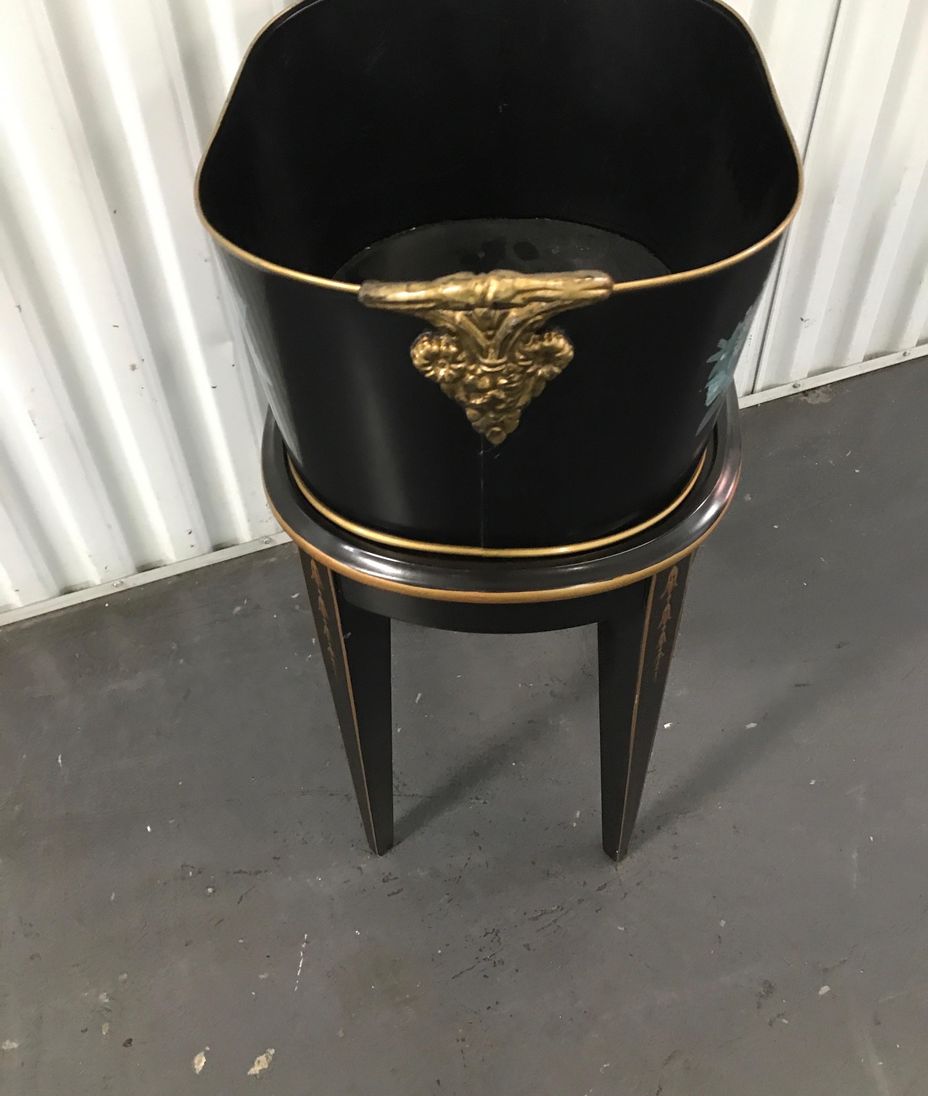 Italian Hand Painted Tole Planter on Stand In Good Condition In West Palm Beach, FL