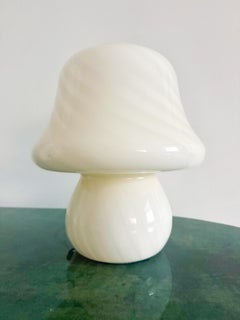 Italian Handblown Murano Swirl Glass Mushroom Lamp in Creamy White, MCM, 1970s