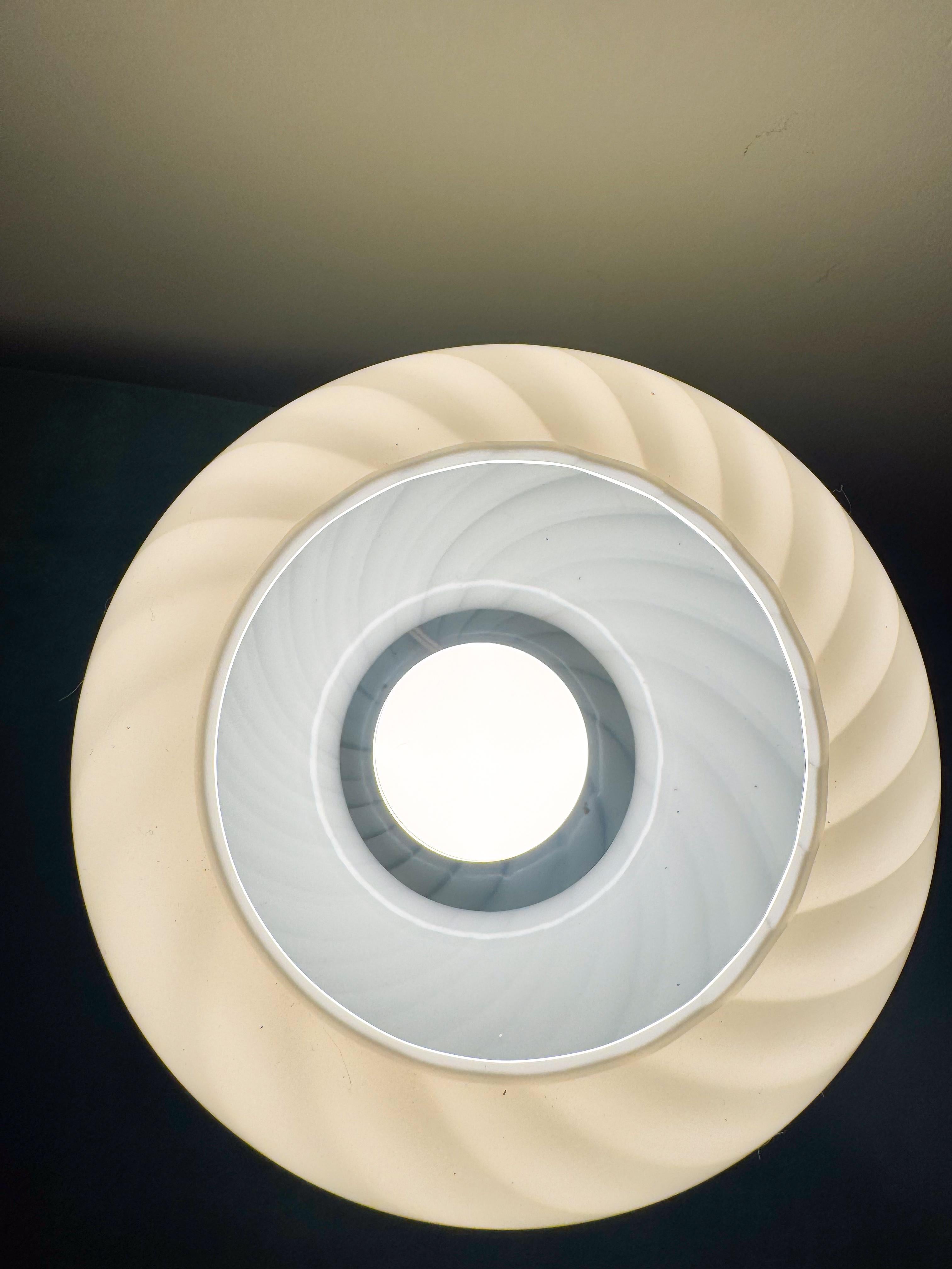 Murano Glass Italian Handblown Murano Swirl Glass Mushroom Lamp in Creamy White, MCM, 1970s For Sale