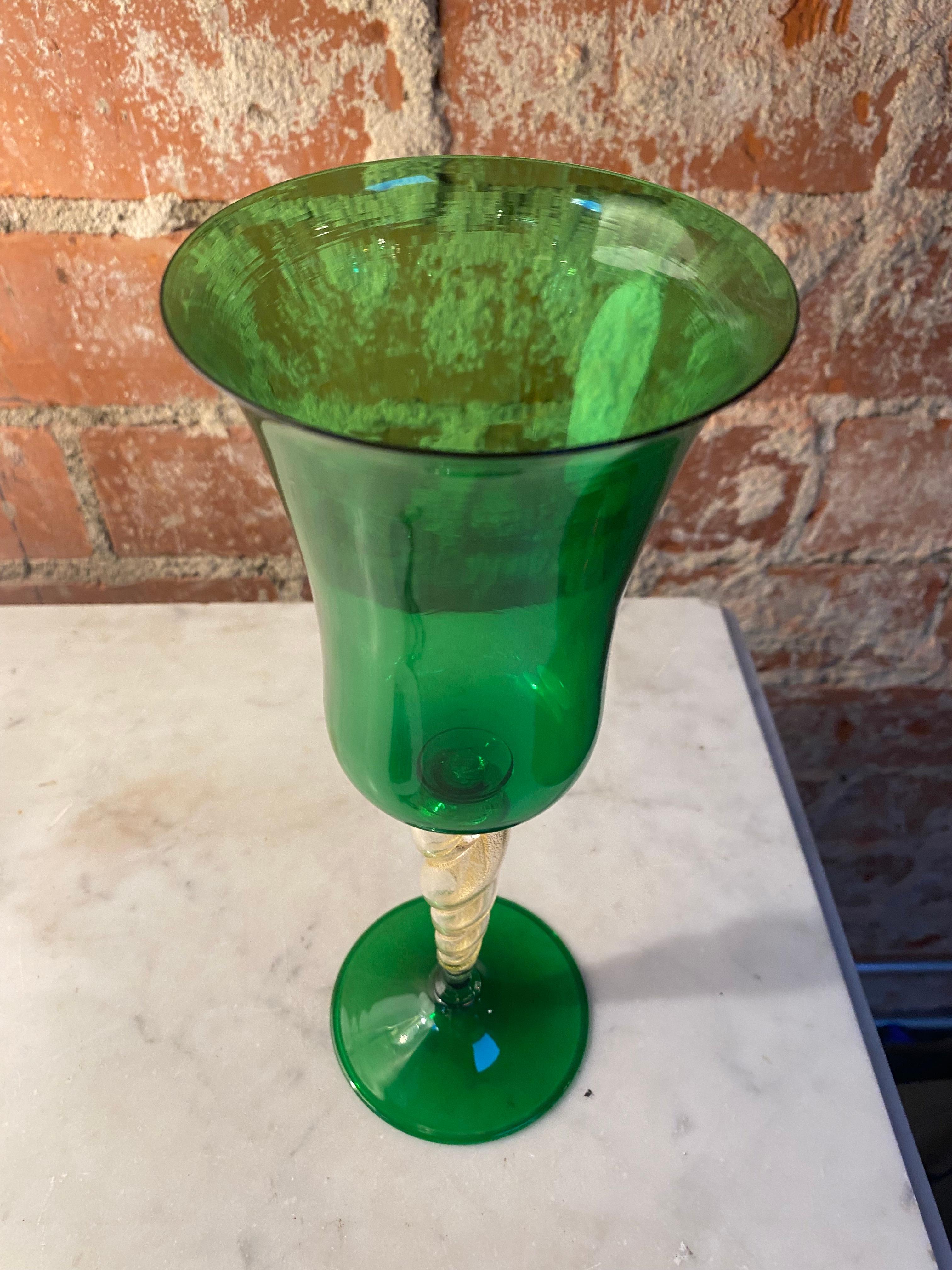 Italian Handcrafted Green Murano Chalice, 1970 In Good Condition For Sale In Los Angeles, CA