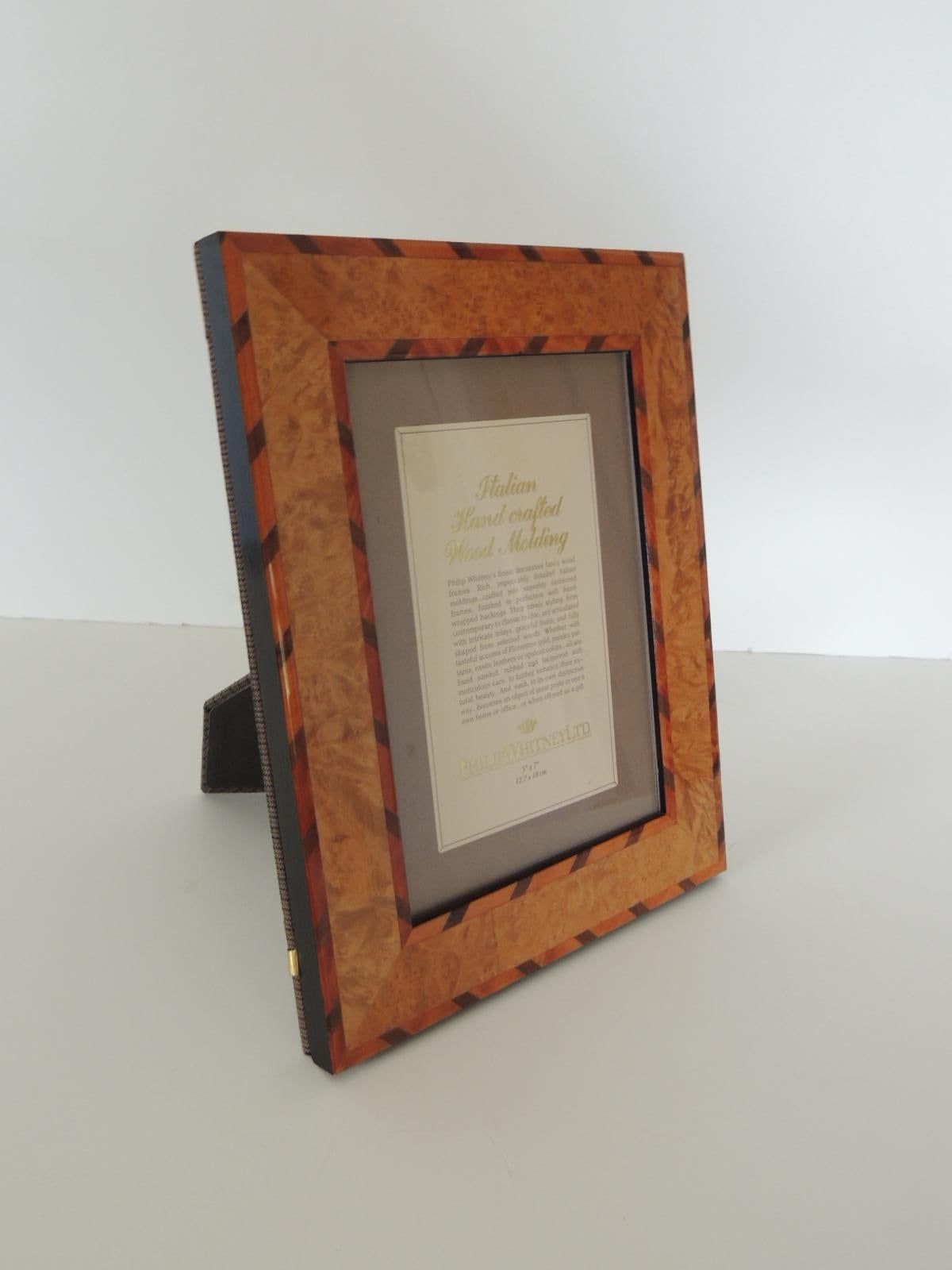 Italian handcrafted inlaid wood picture frame.
Size: 7.5