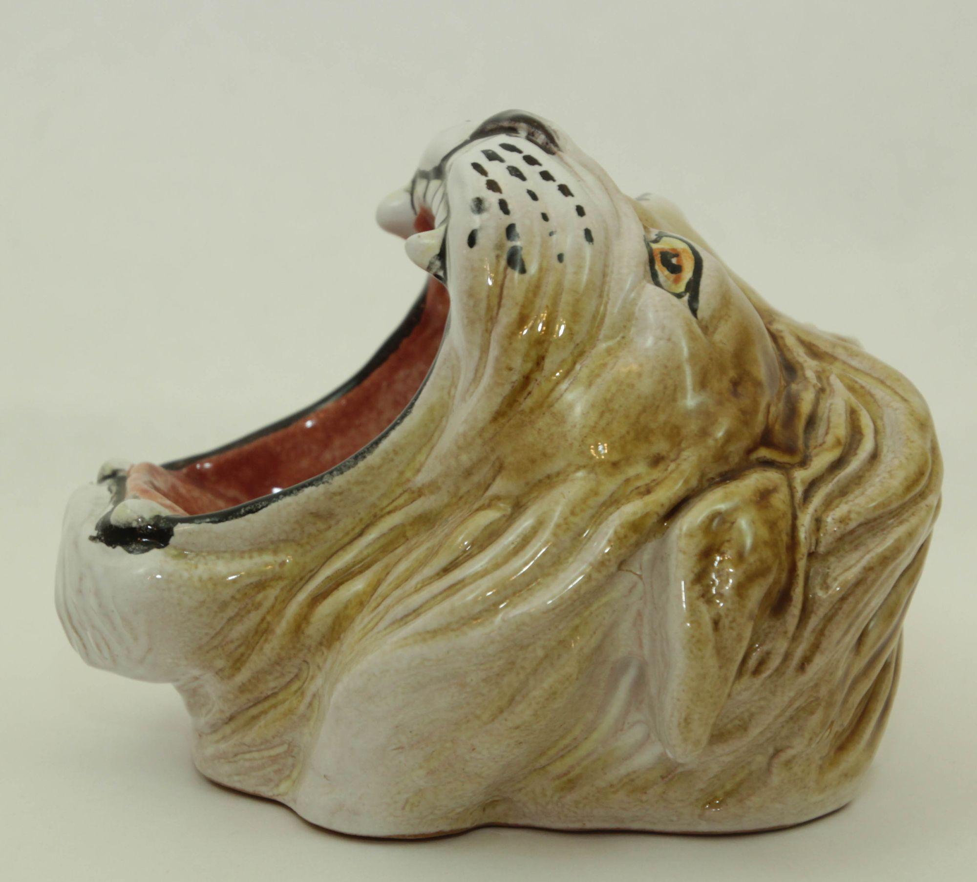 Bol en céramique italienne en forme de tête de lion 1960 Bon état - En vente à North Hollywood, CA
