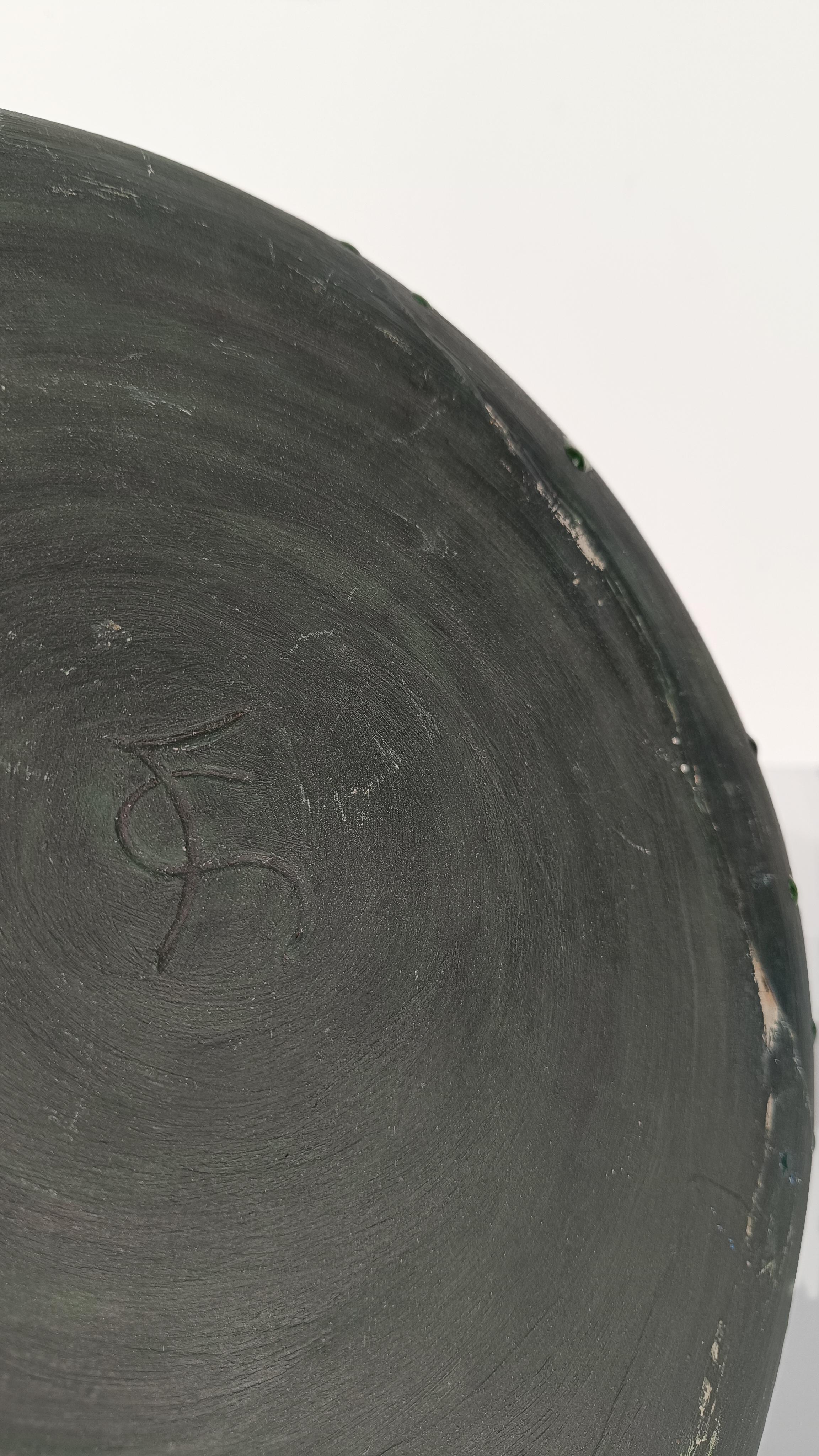 Italienische handgefertigte moderne dekorative Schale aus Keramik im Raku-Stil aus der Mitte des Jahrhunderts im Angebot 5