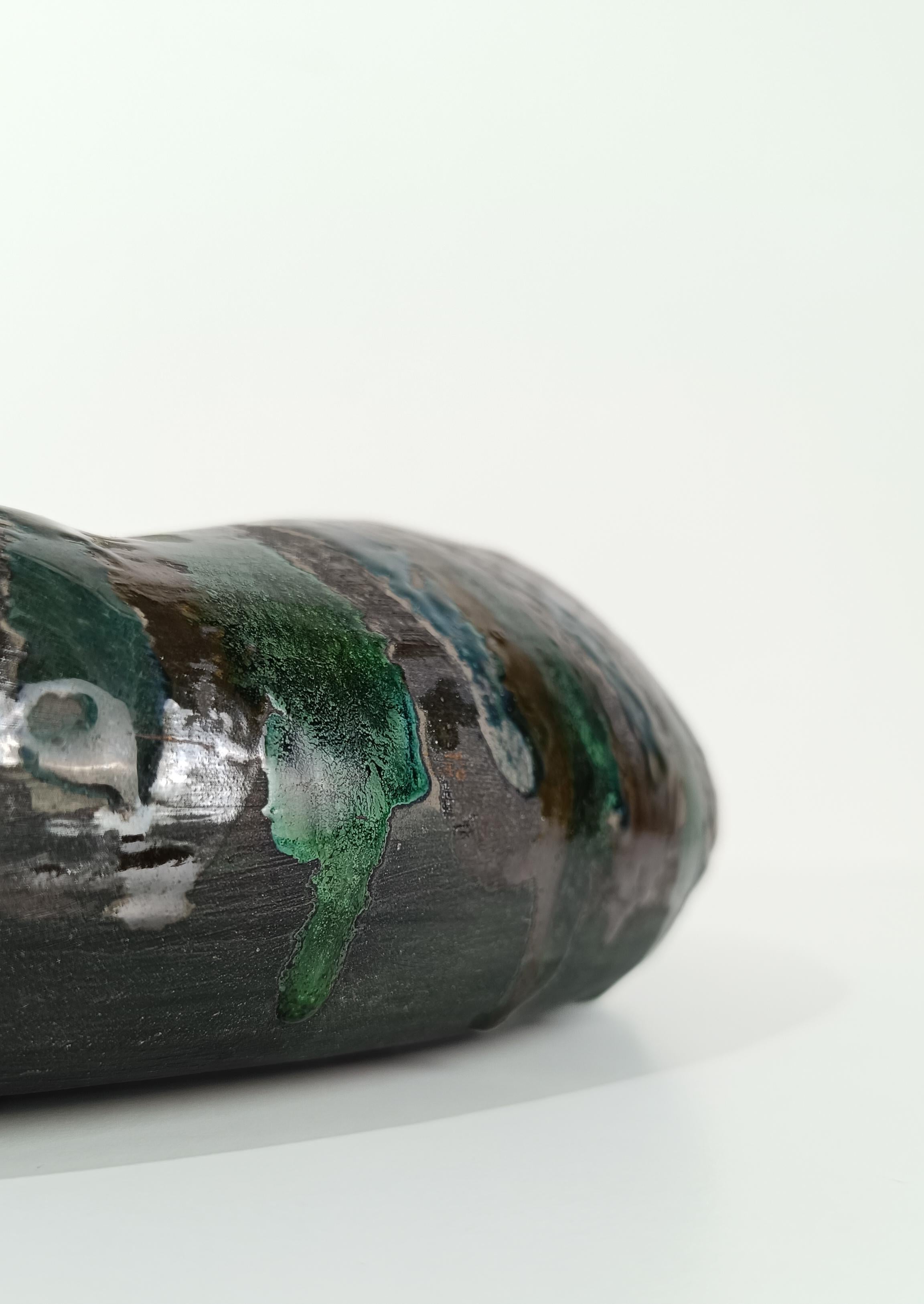 Italienische handgefertigte moderne dekorative Schale aus Keramik im Raku-Stil aus der Mitte des Jahrhunderts im Angebot 8