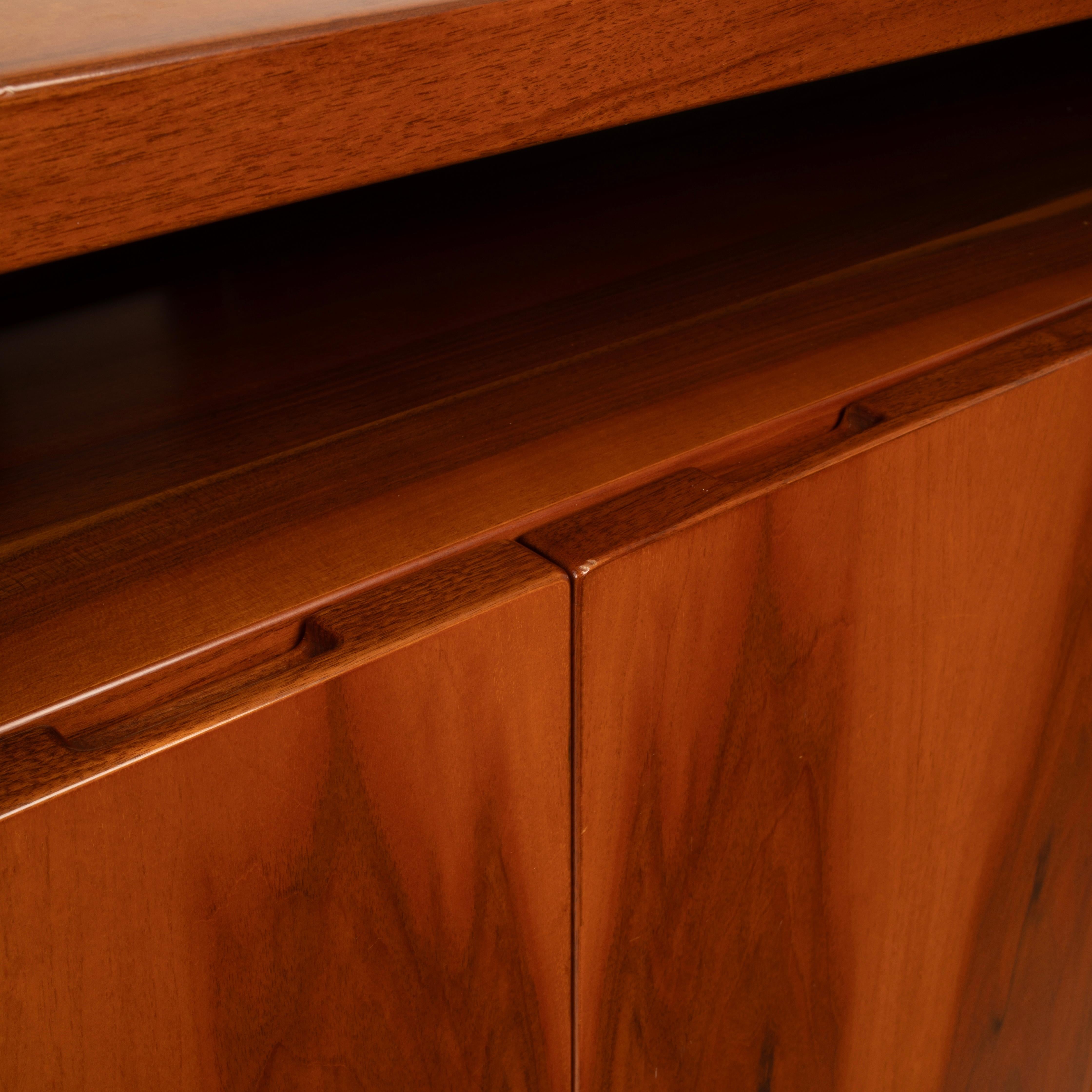 Italian Handcrafted Sideboard in the Style of Rivadossi, 1980s in vendita 13