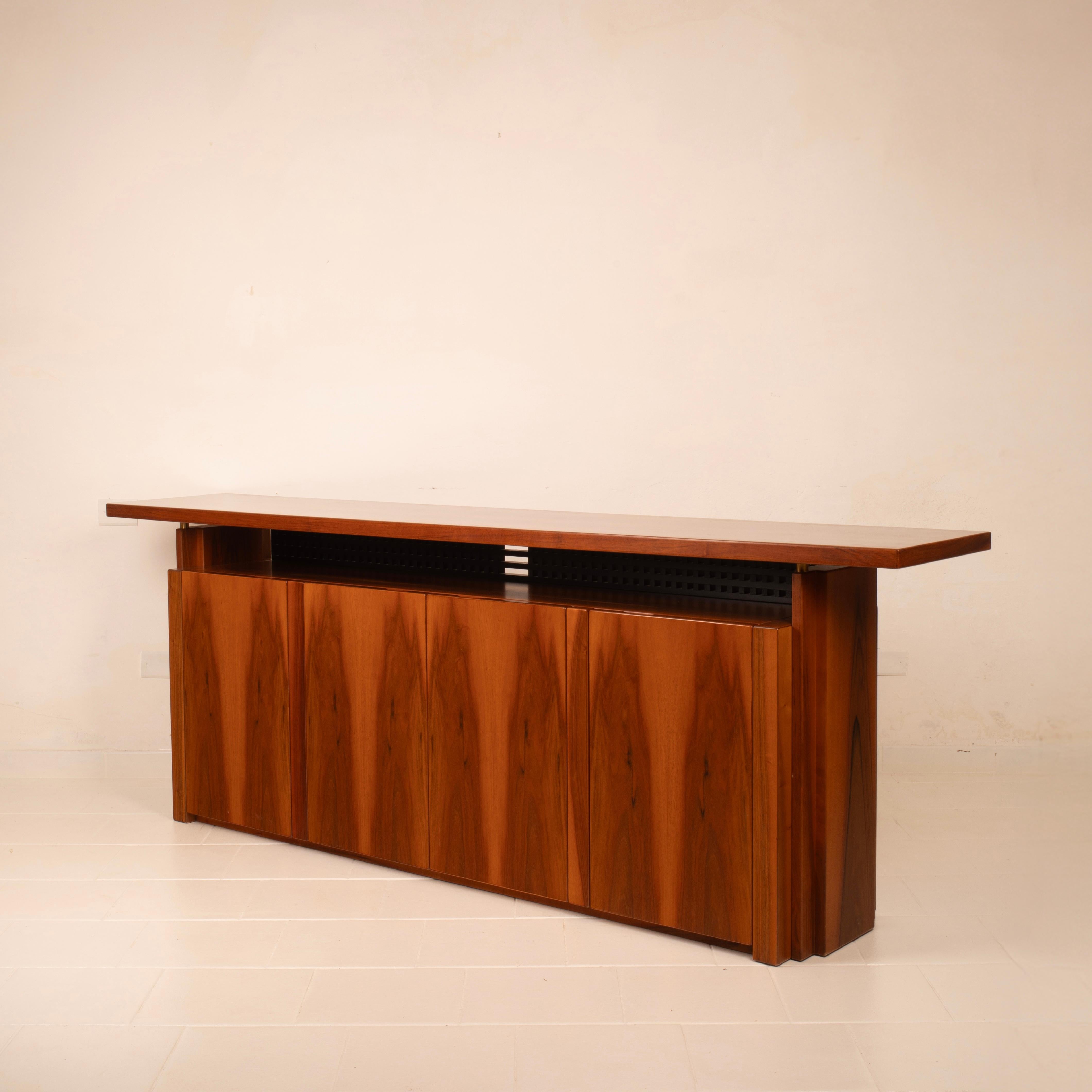 Late 20th Century Italian Handcrafted Sideboard in the Style of Rivadossi, 1980s in vendita