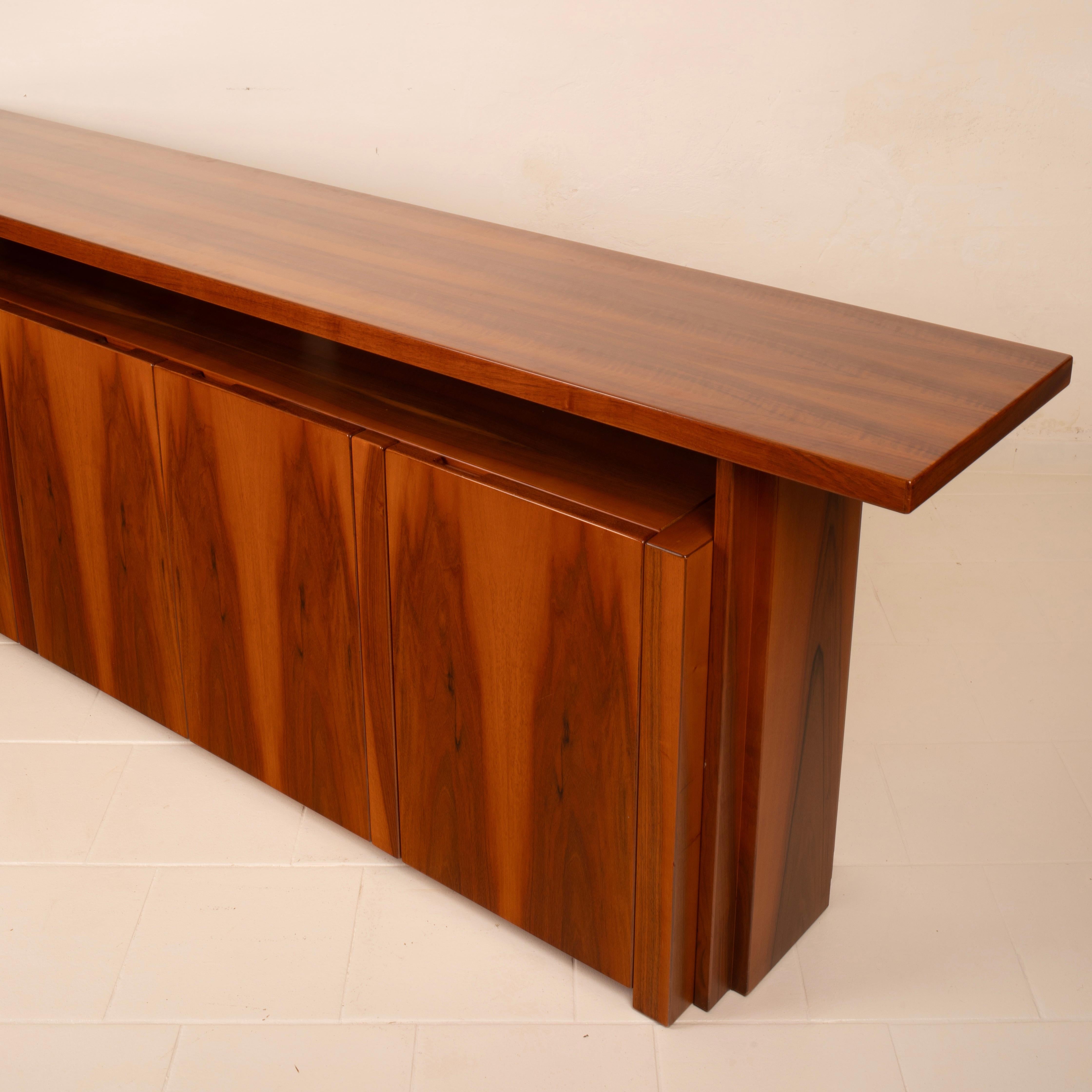 Italian Handcrafted Sideboard in the Style of Rivadossi, 1980s in vendita 1