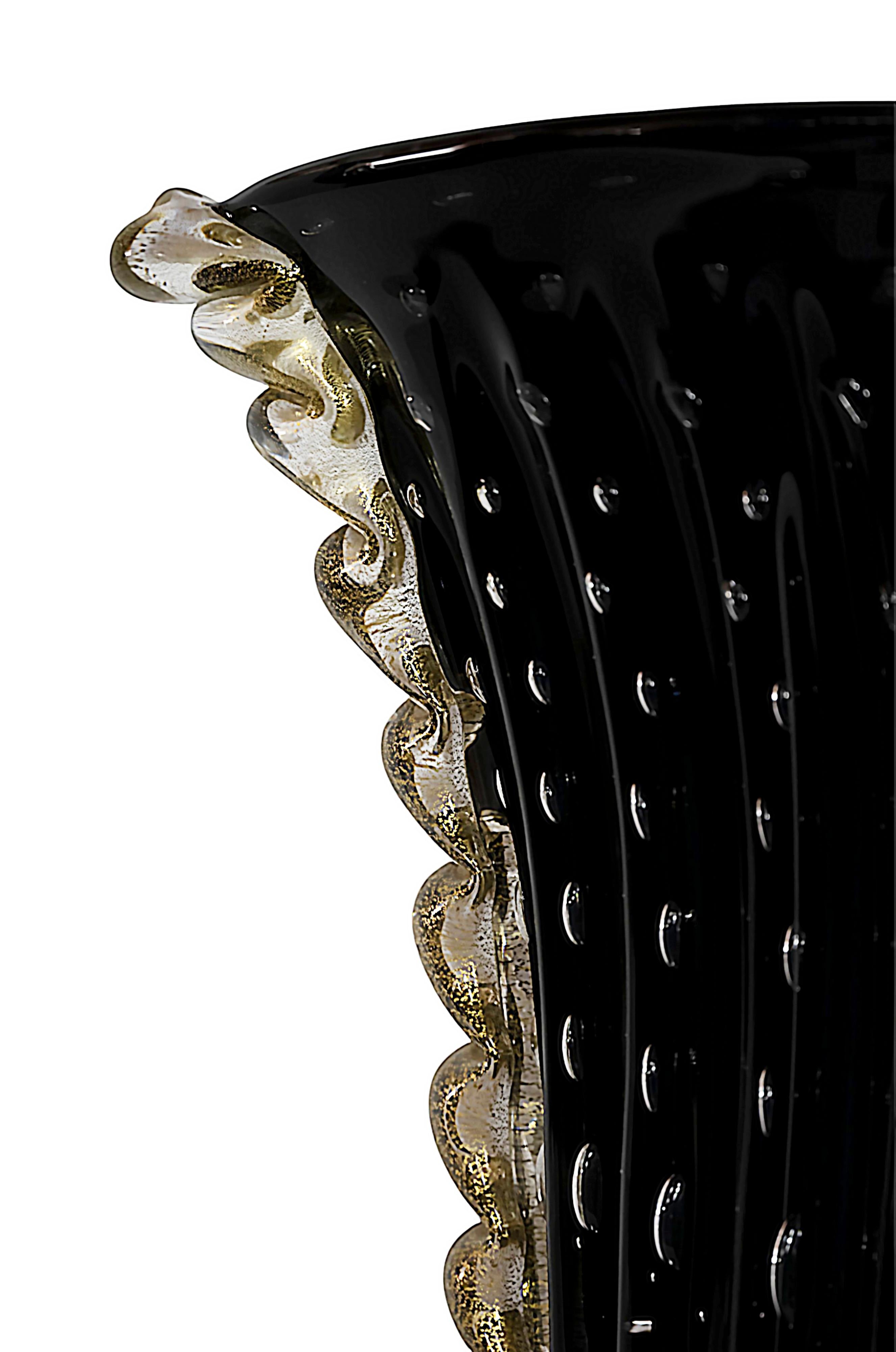Hand-Crafted Italian Handmade Black and Gold Murano Glass Vase For Sale
