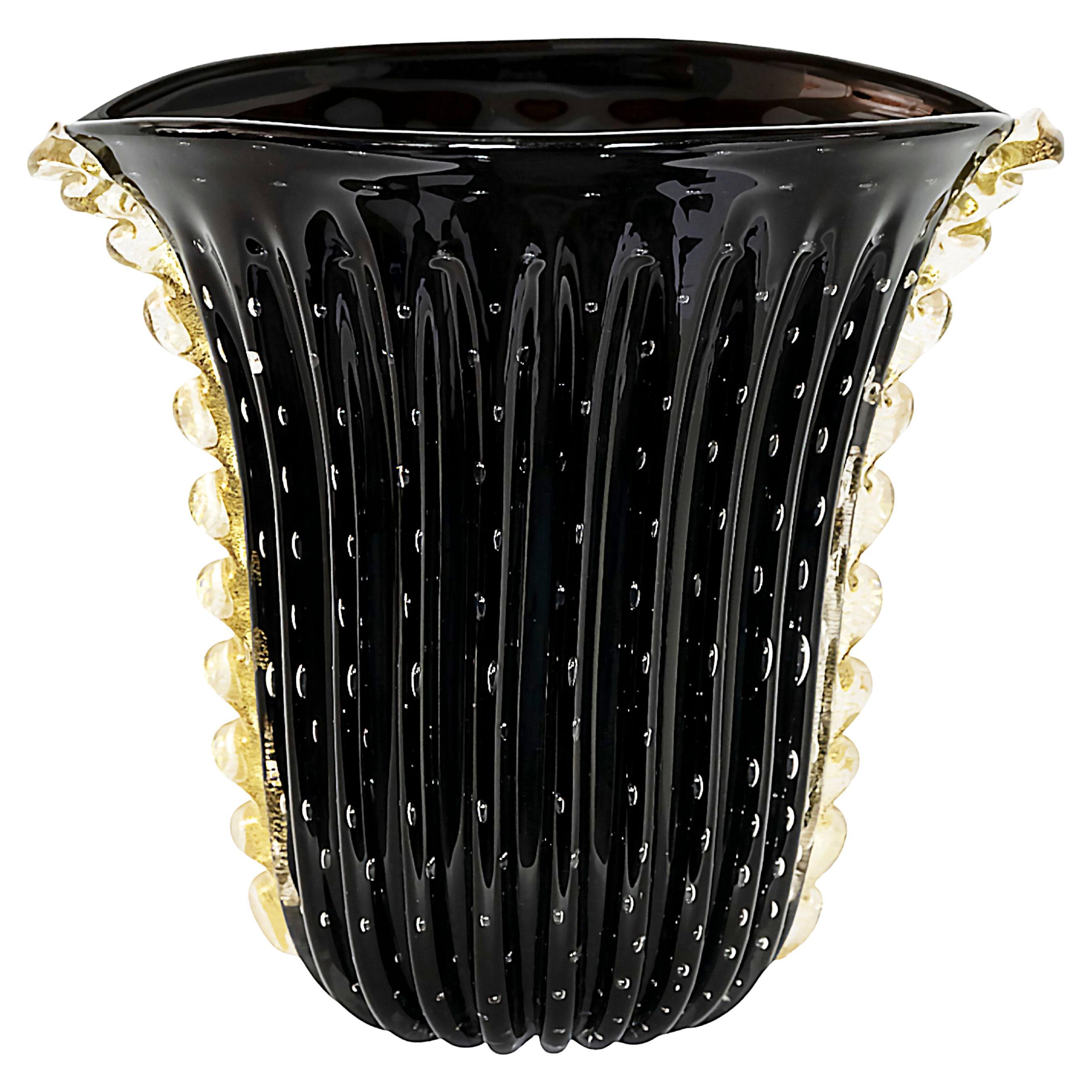Vaso in vetro di Murano nero e oro fatto a mano in Italia