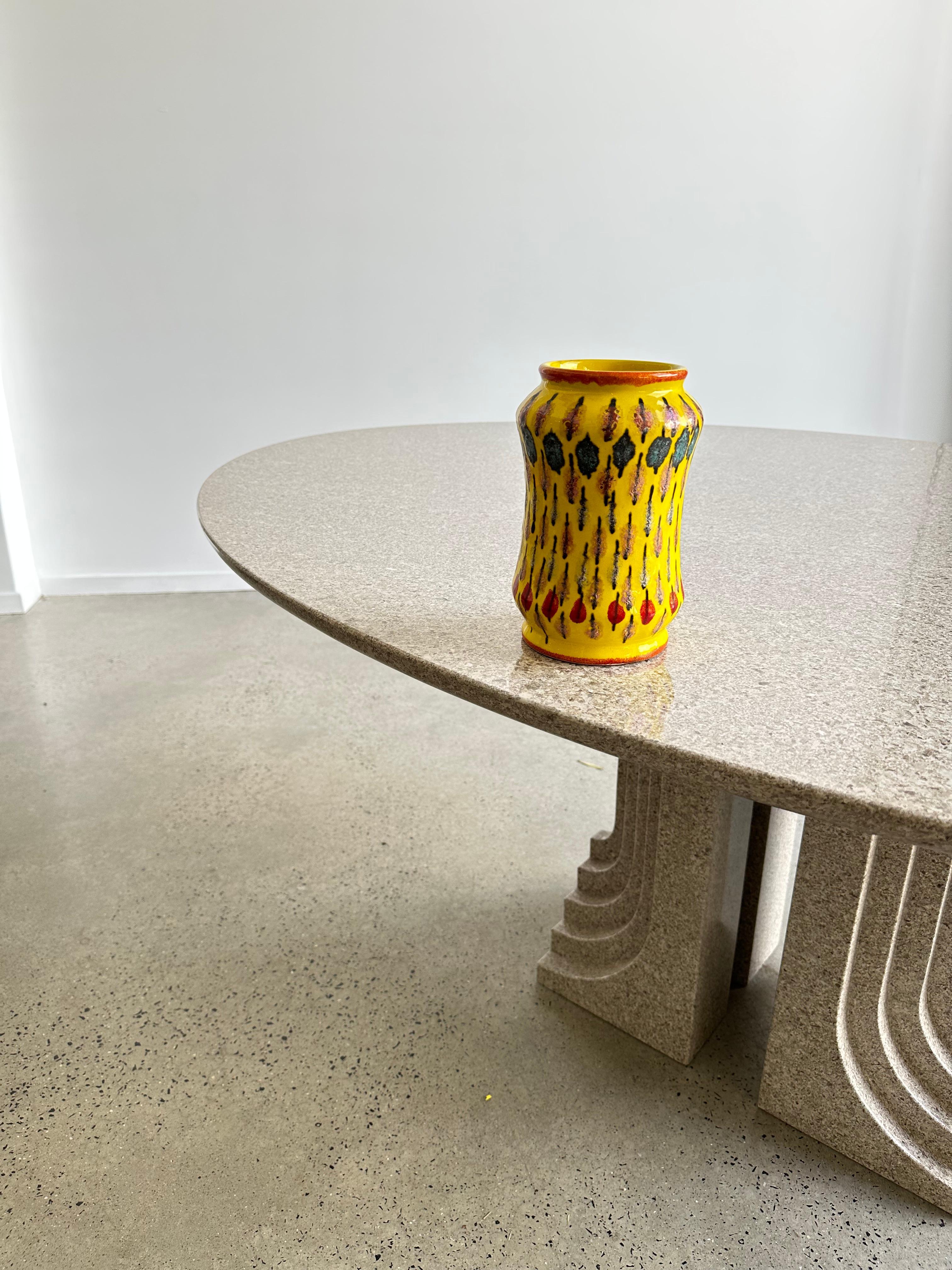 Italienische handgefertigte Keramikvase von Flavia Montelupo (Handgefertigt) im Angebot