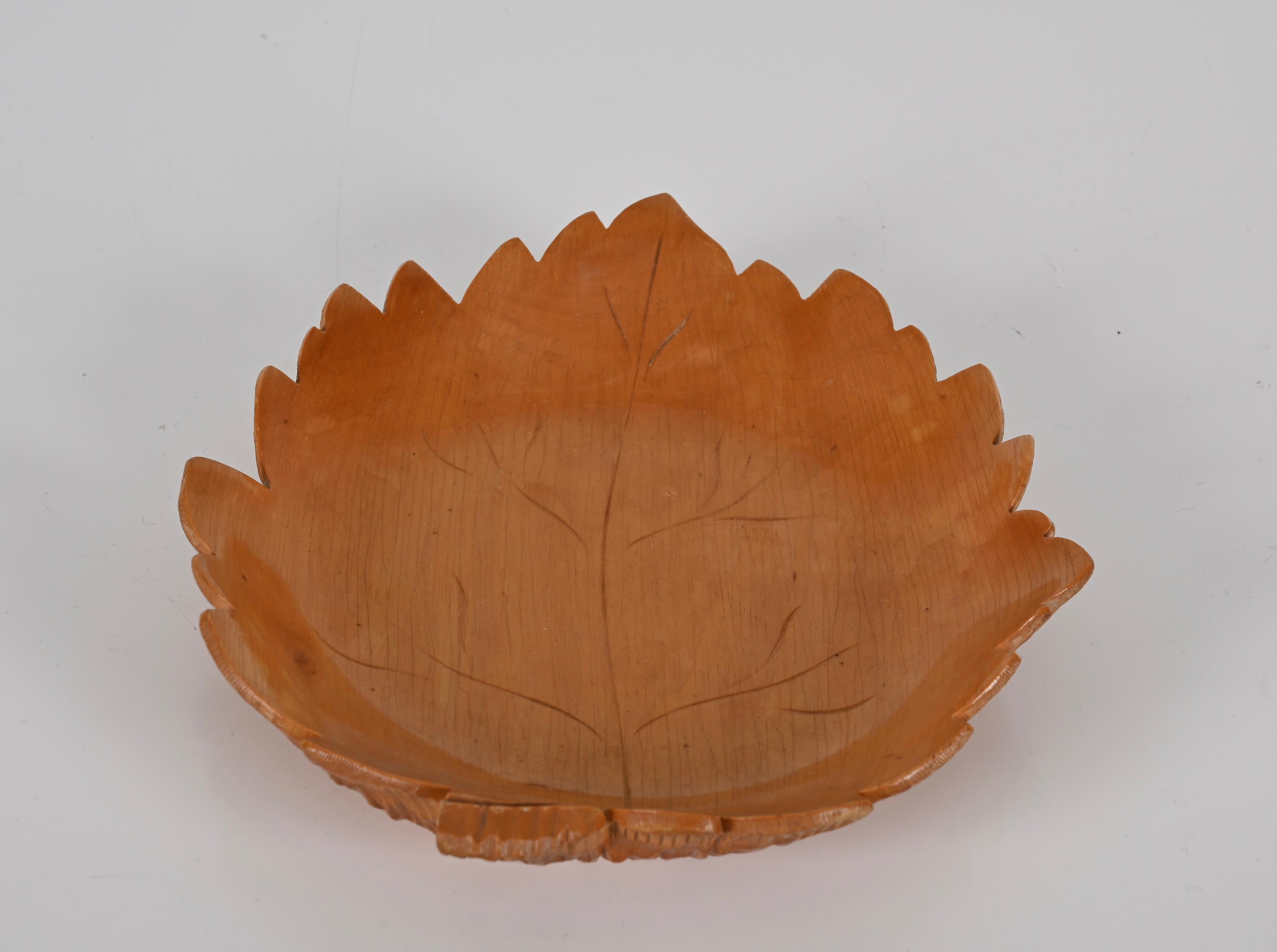 Italian Handmade Maple Leaf Shaped Centerpiece, Aldo Tura for Macabo, 1950s For Sale 7