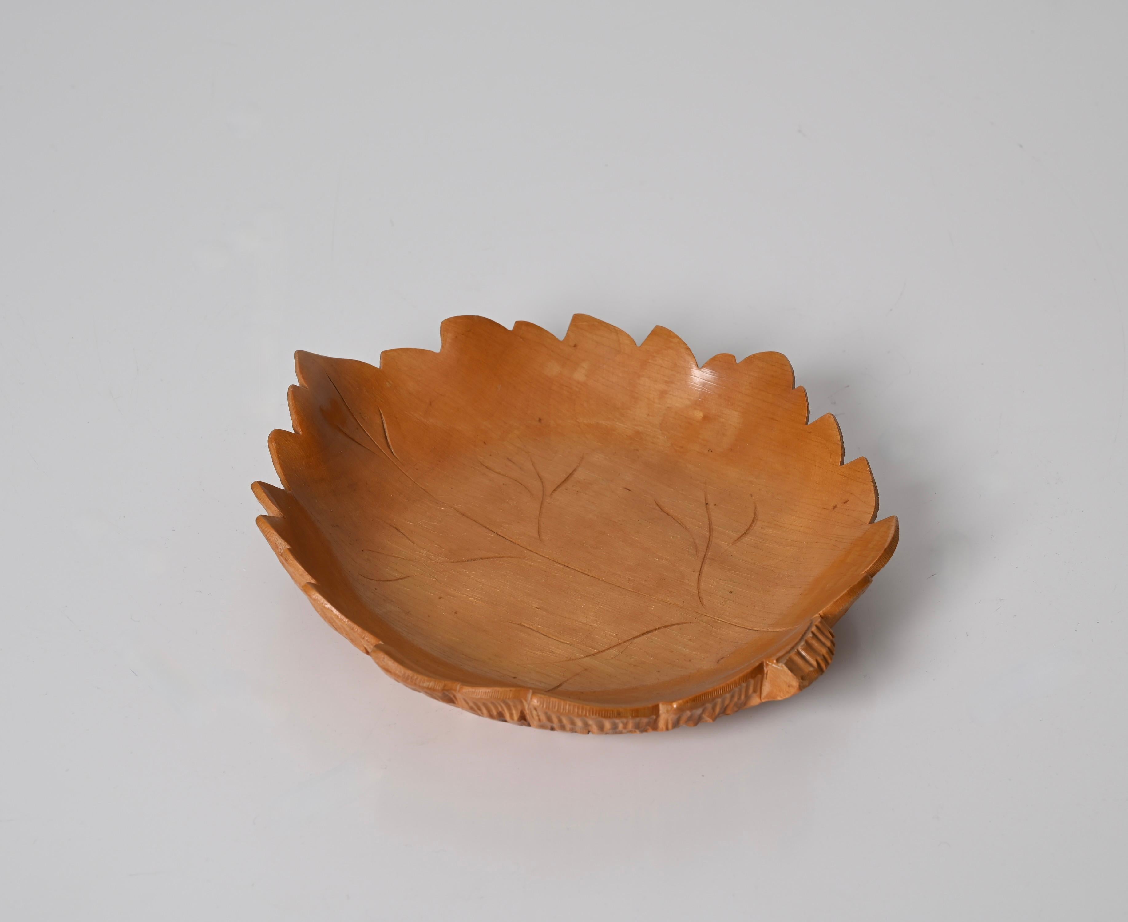 Italian Handmade Maple Leaf Shaped Centerpiece, Aldo Tura for Macabo, 1950s For Sale 10