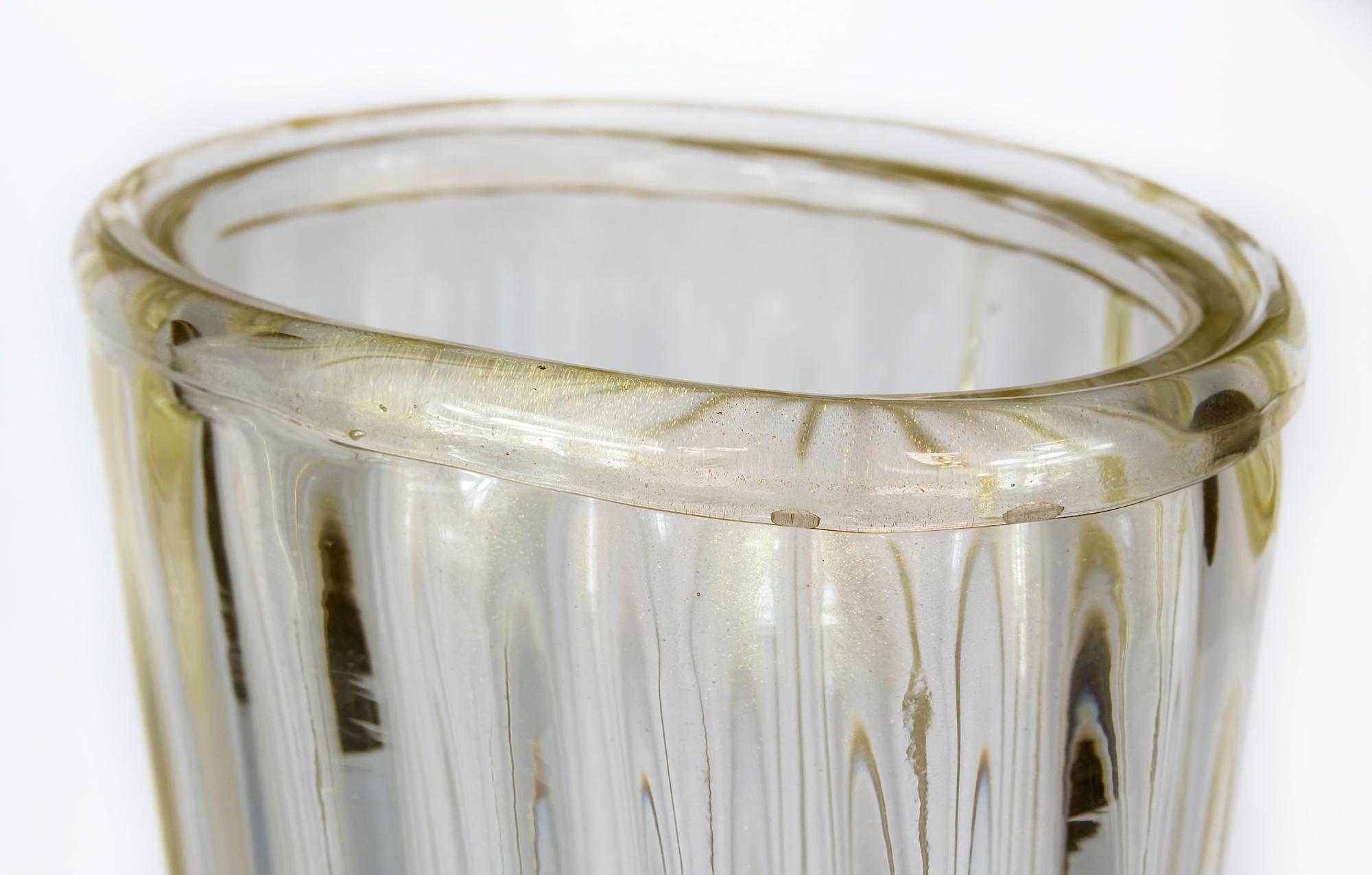 Fait main Vase en verre de Murano fait à la main, Italie, vers 2000 en vente