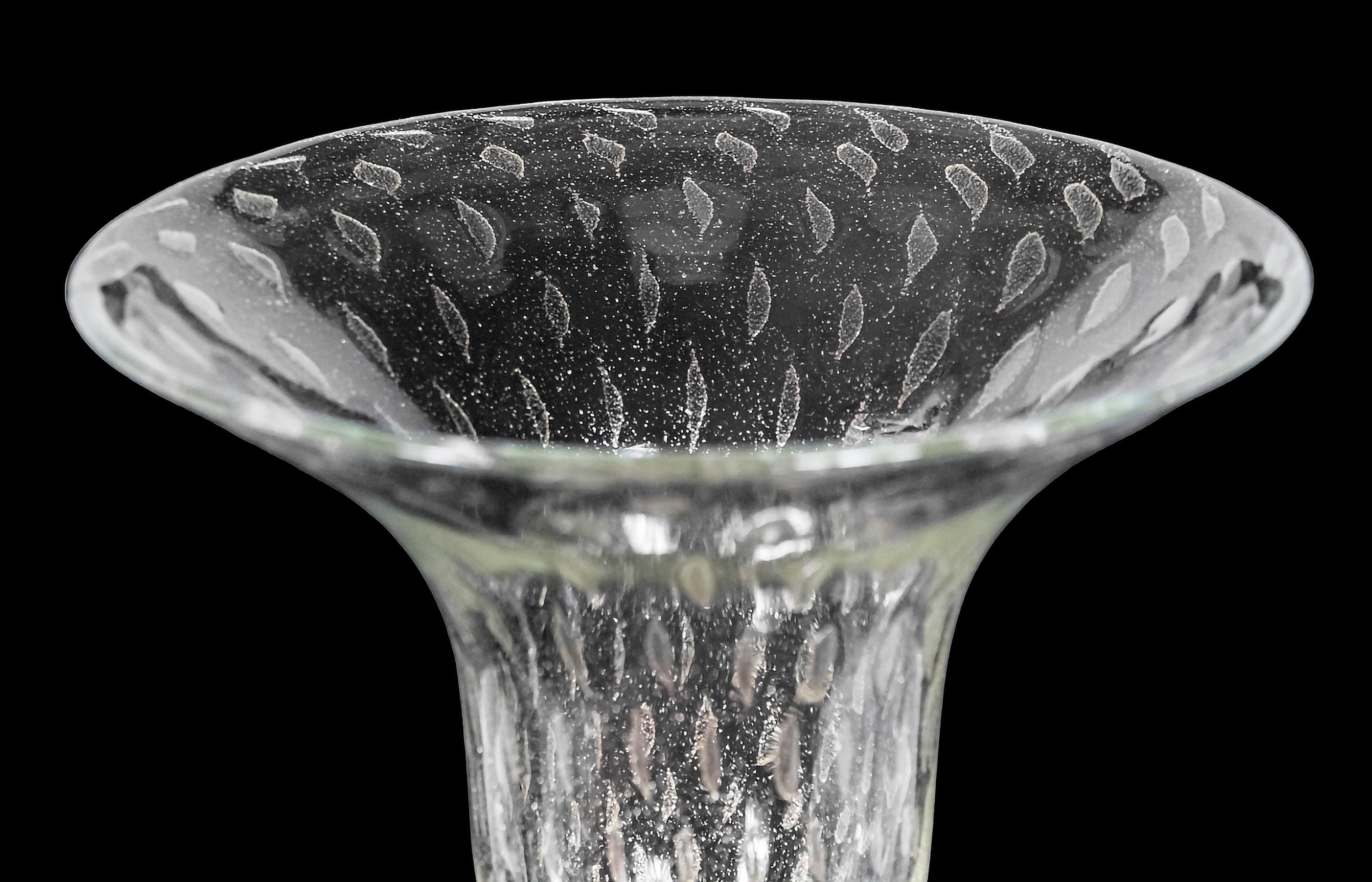 Italian Handmade Murano Glass Vase In Excellent Condition For Sale In Vilnius, LT