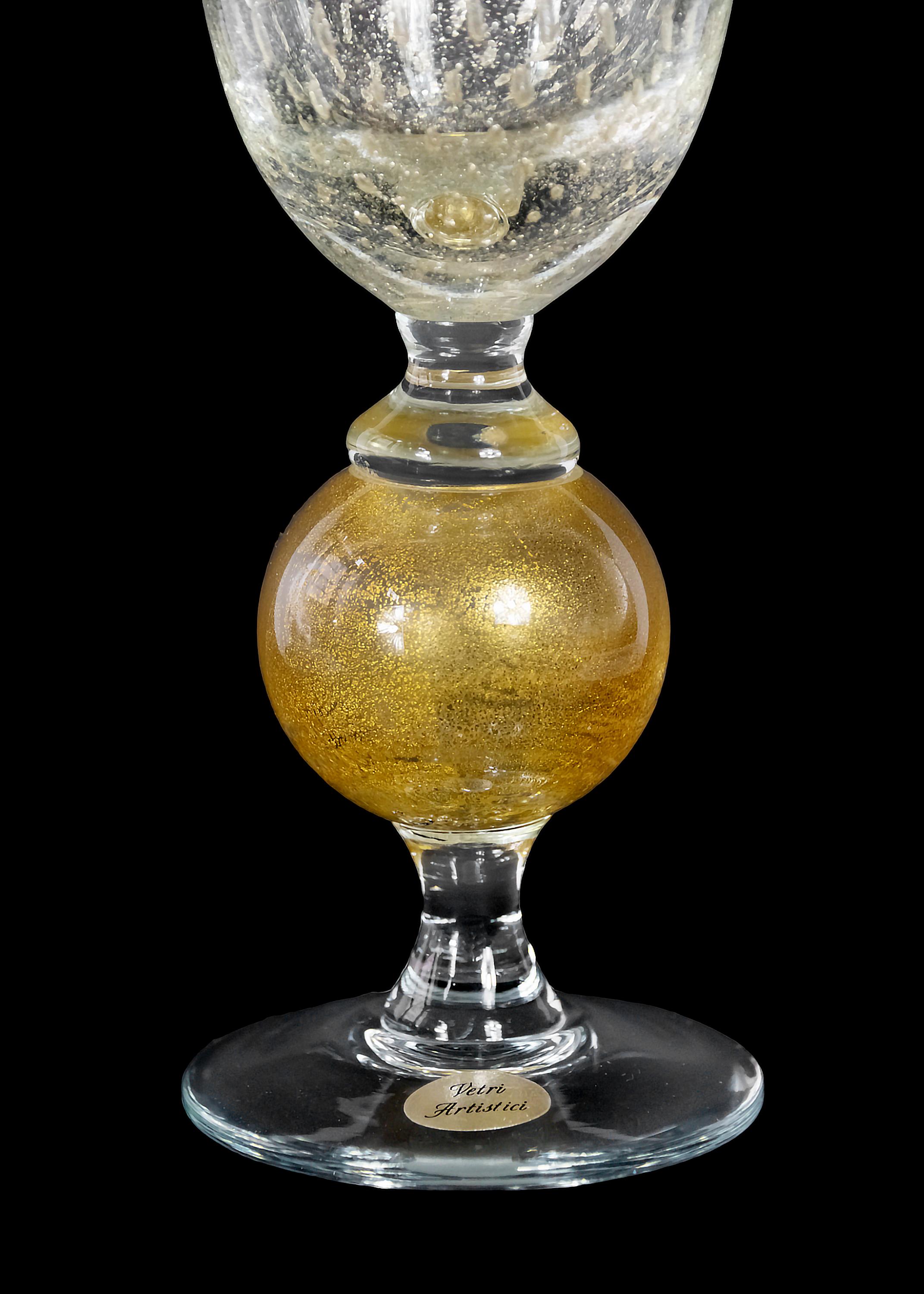 Italienische handgefertigte Vase aus Muranoglas (20. Jahrhundert) im Angebot