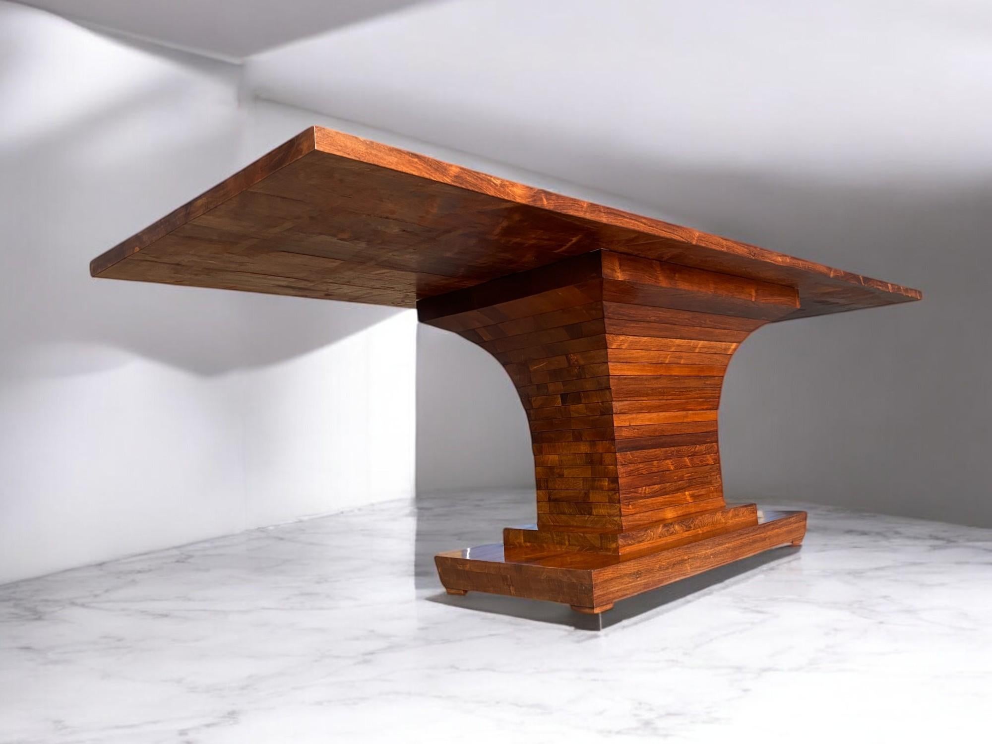 Table de salle à manger figurative italienne faite à la main, pièce unique, 2024 en vente 5