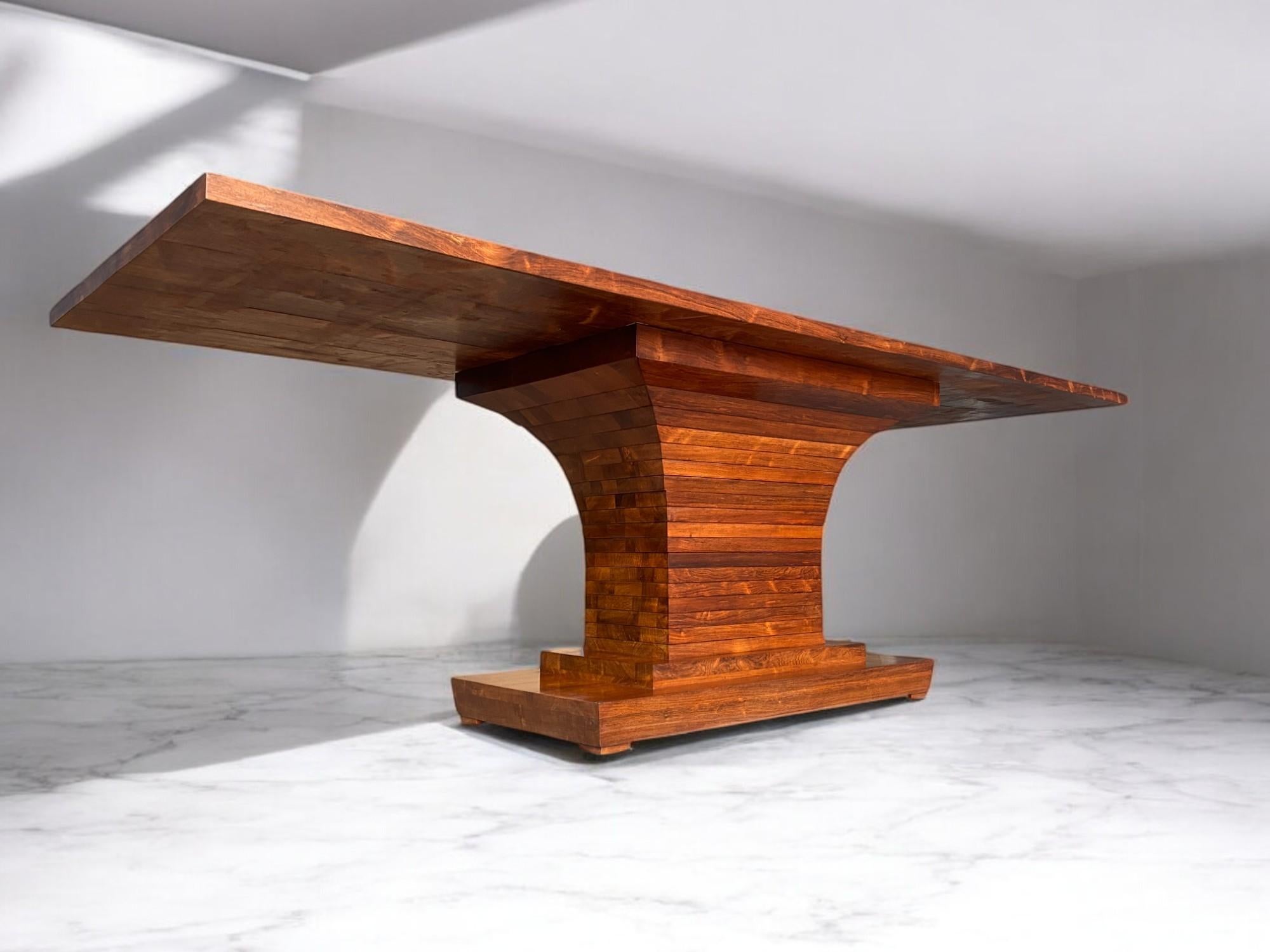 Table de salle à manger figurative italienne faite à la main, pièce unique, 2024 en vente 6