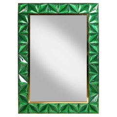 Specchio da parete italiano fatto a mano con cornice in ottone e vetro di Murano, 2010