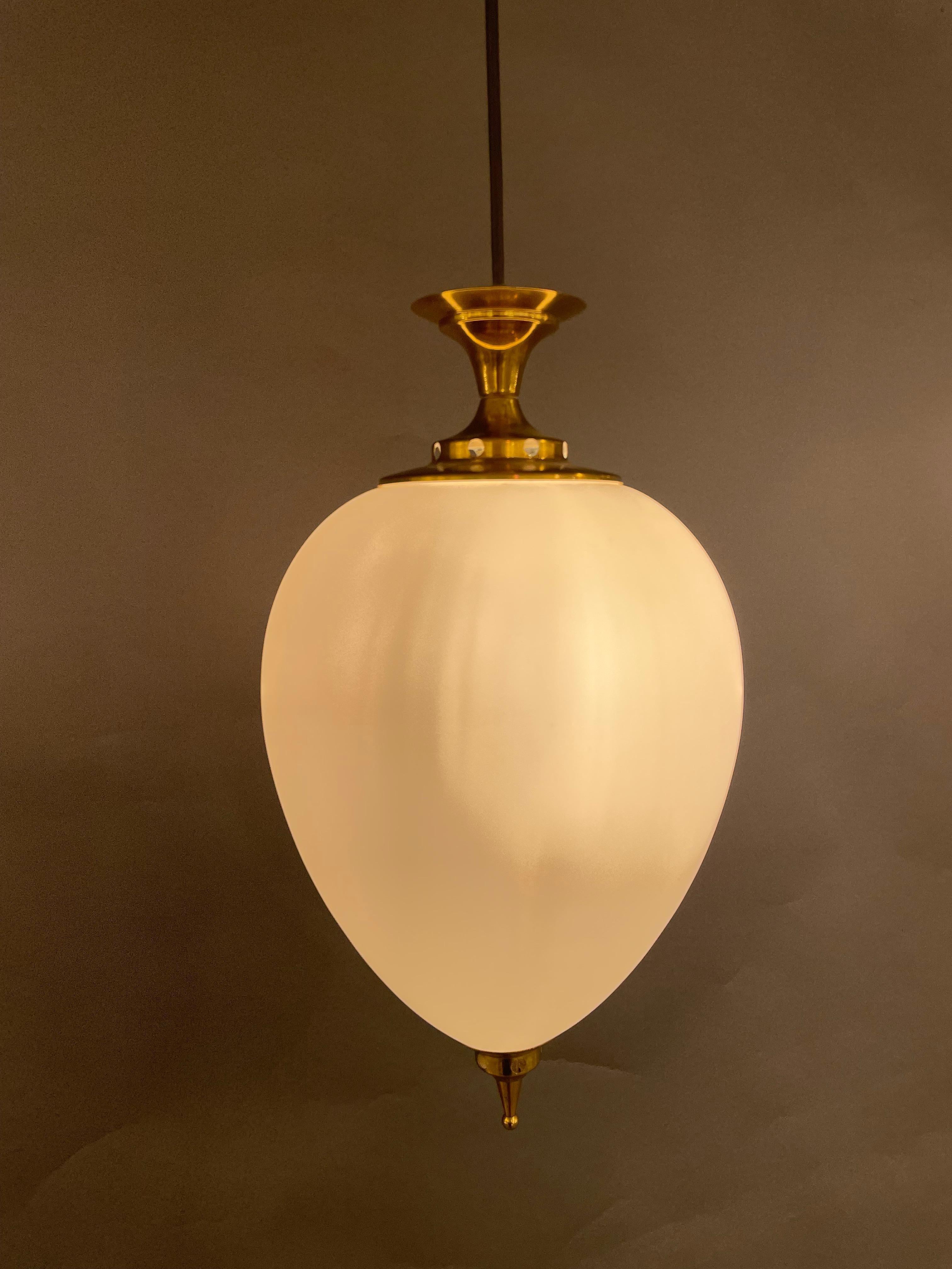 Italian Hanging Lamp in Brass and Murano Glass, circa 1950s In Good Condition In London, GB
