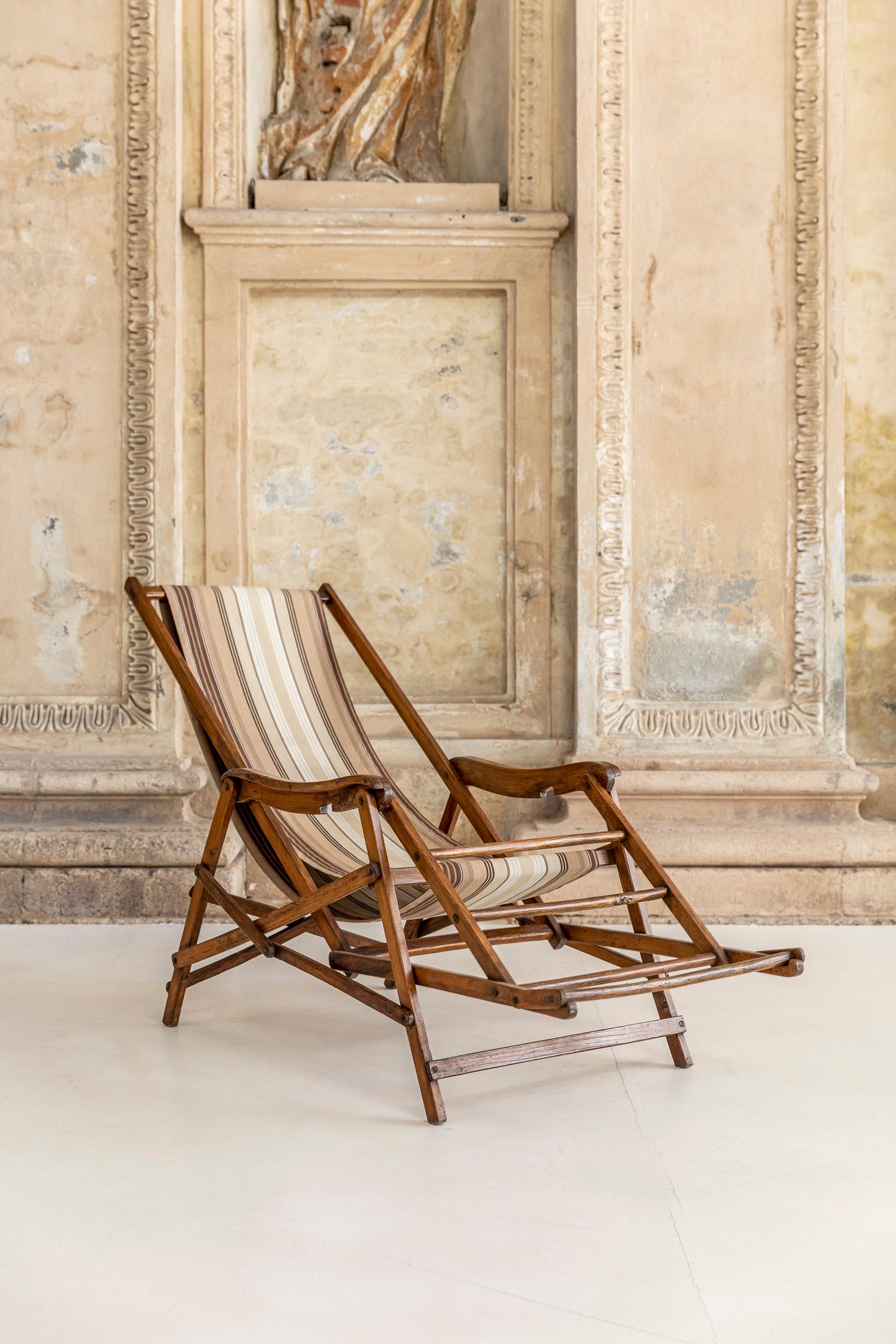 Italian Vintage Deckchair In Excellent Condition In Piacenza, Italy