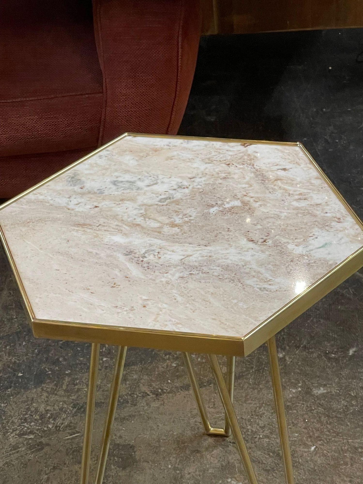 XXIe siècle et contemporain Table italienne de forme hexagonale en vente