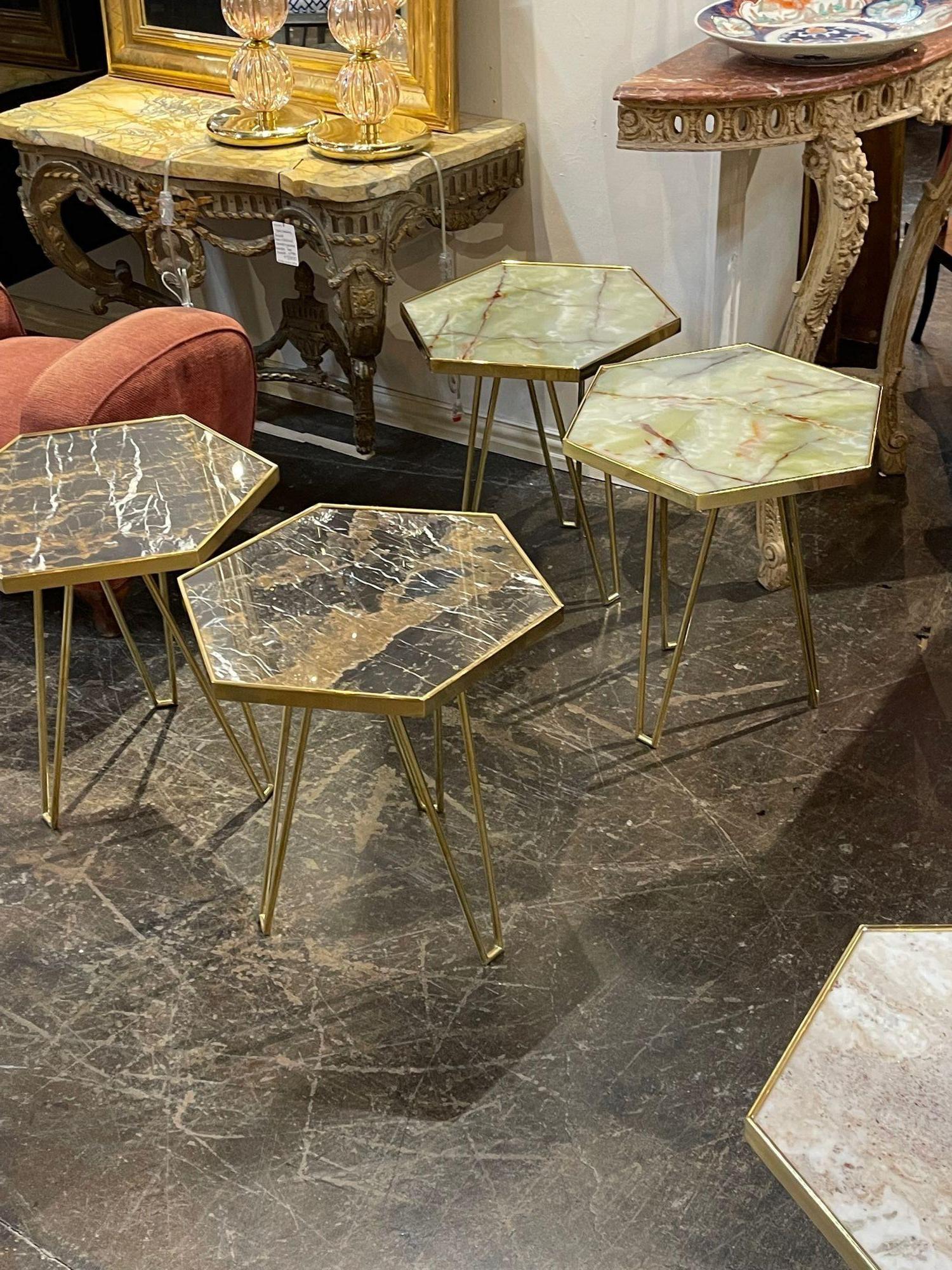 Table italienne de forme hexagonale en vente 2